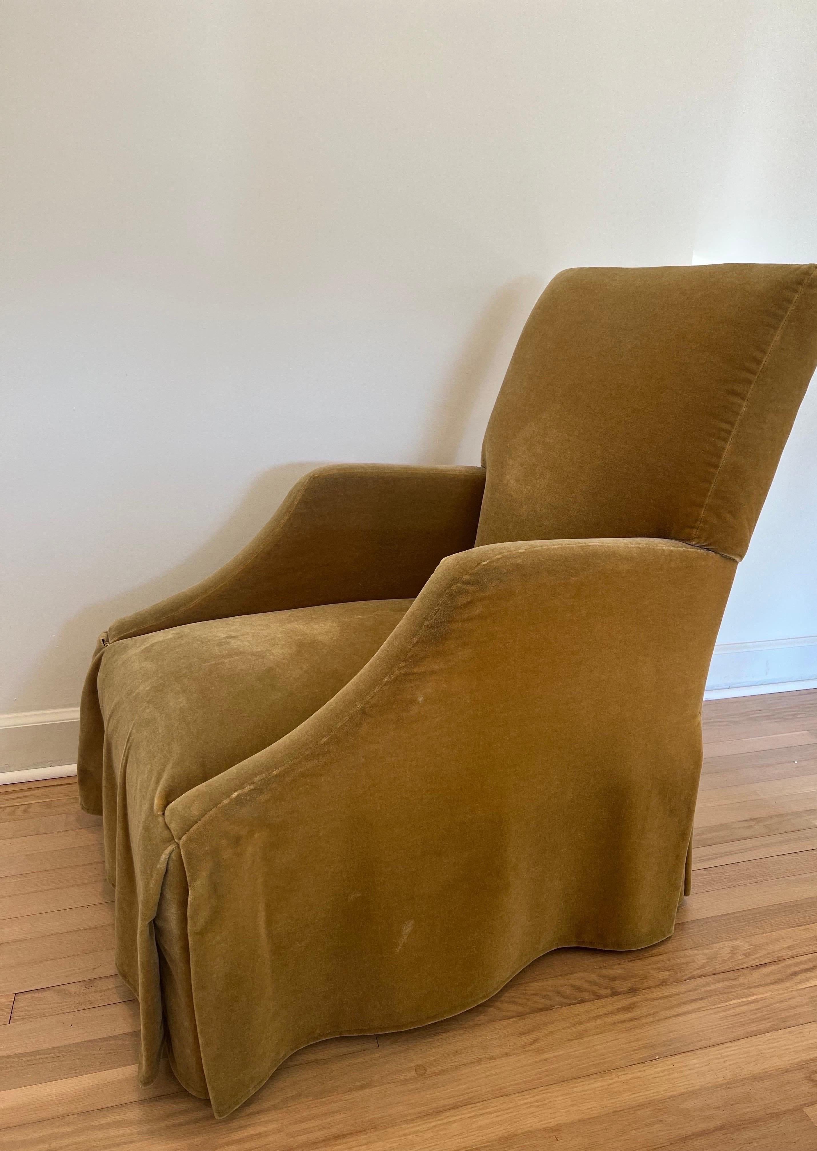 Classic grand lounger armchair upholstered in a skirted whiskey mohair. Made by Lee Industries, circa early 2000s.

Deep seated with contemporary lines.
Please note the corner hem at seat and skirt needs repair. Make offer on this gorgeous chair.