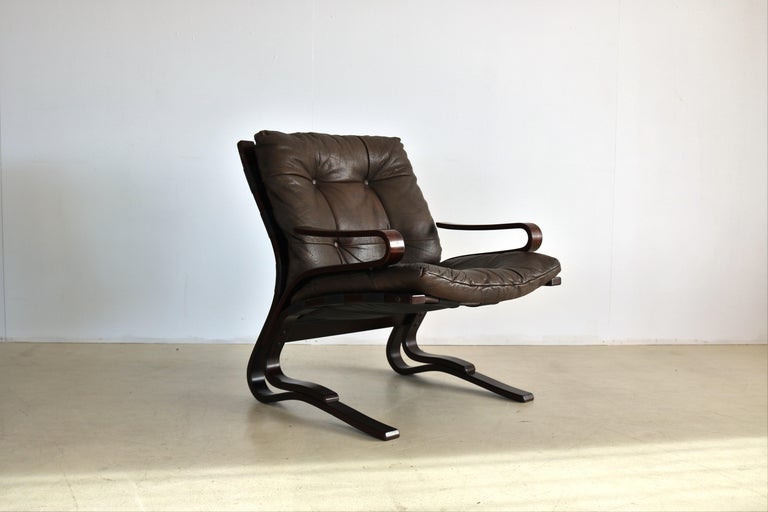 Vintage Skyline Easy Chair For Sale at 1stDibs