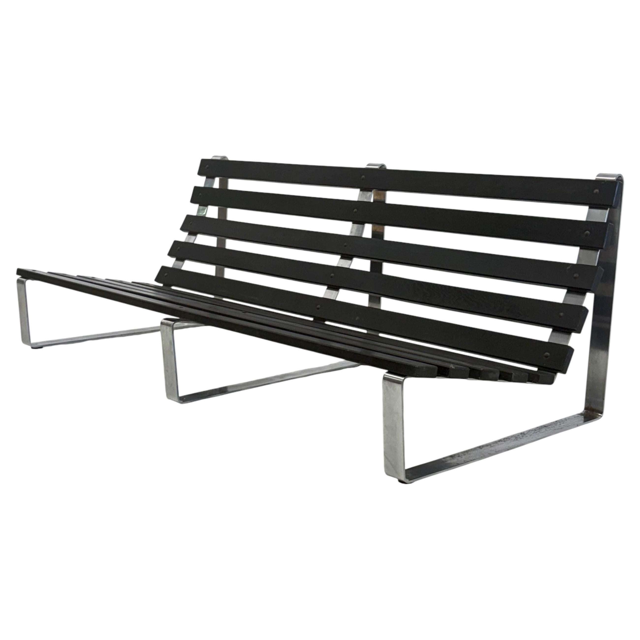 Vintage slatted bench by Kho Liang Ie for Artifort For Sale