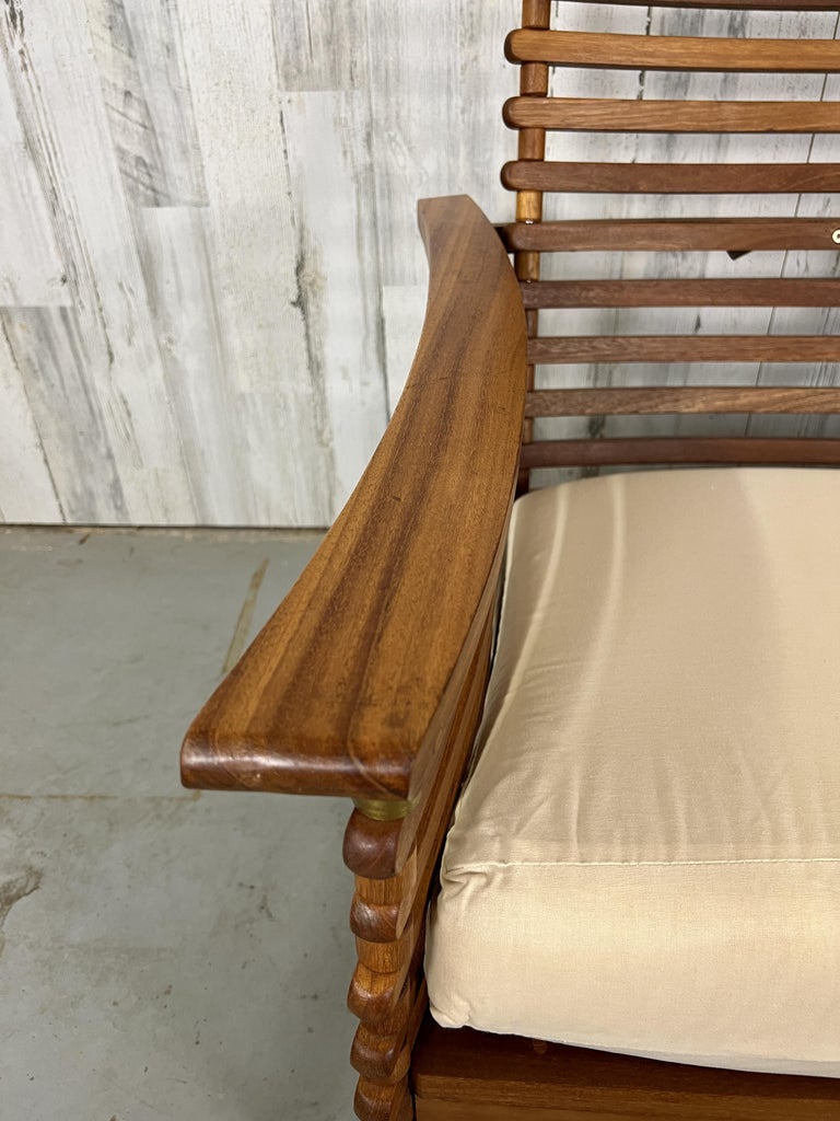 Vintage Slatted Teak Settee For Sale at 1stDibs