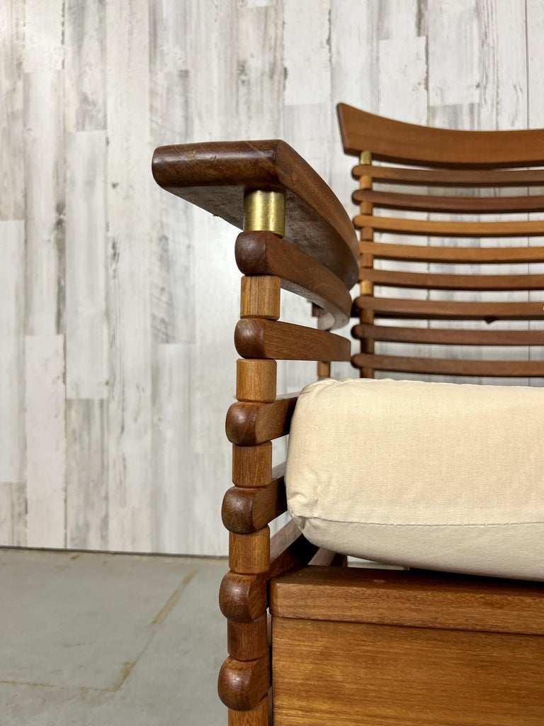 Vintage Slatted Teak Settee For Sale at 1stDibs
