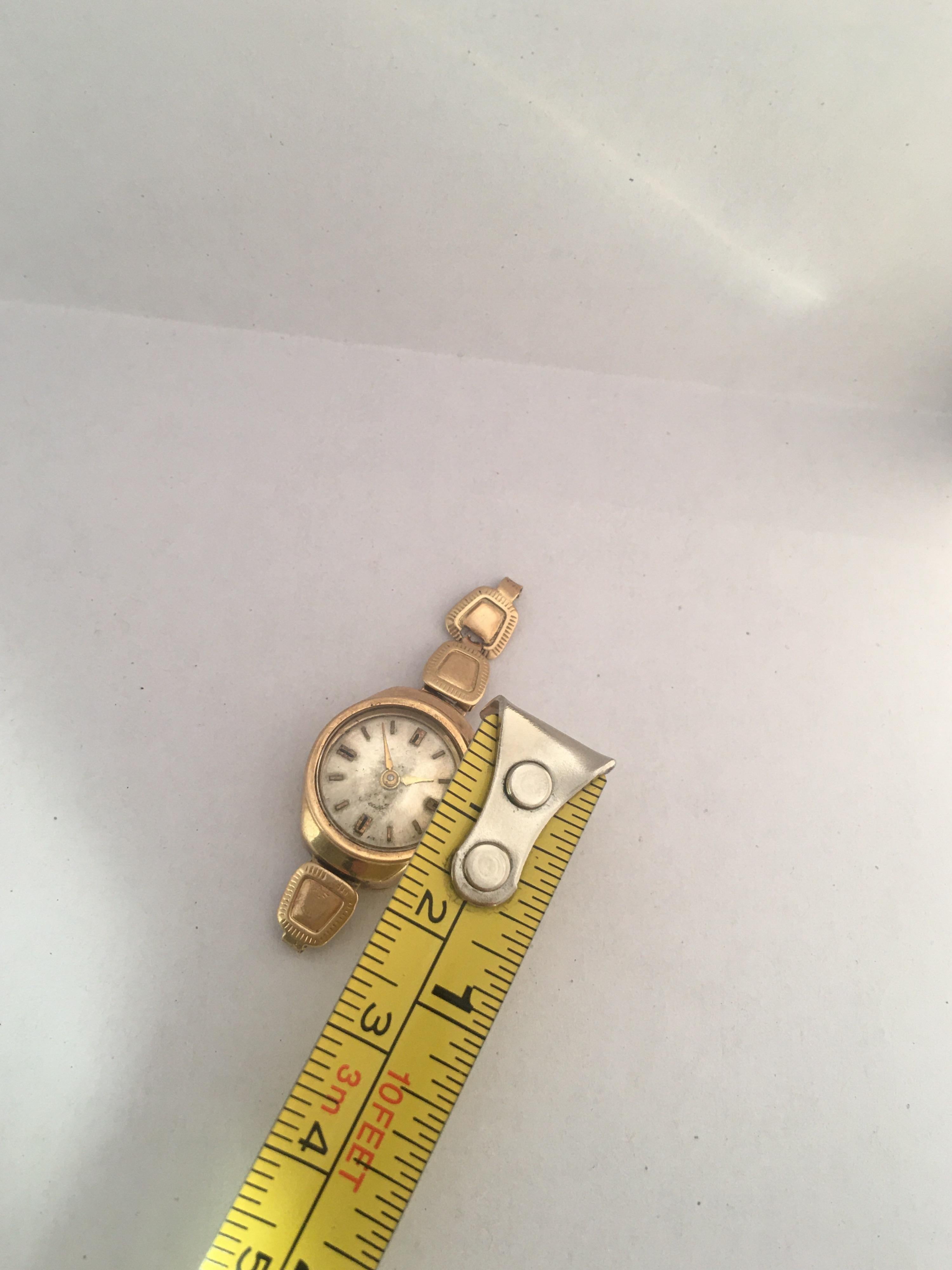 Vintage Small 1960s 9 Karat Gold Mechanical Ladies Watch For Sale 4