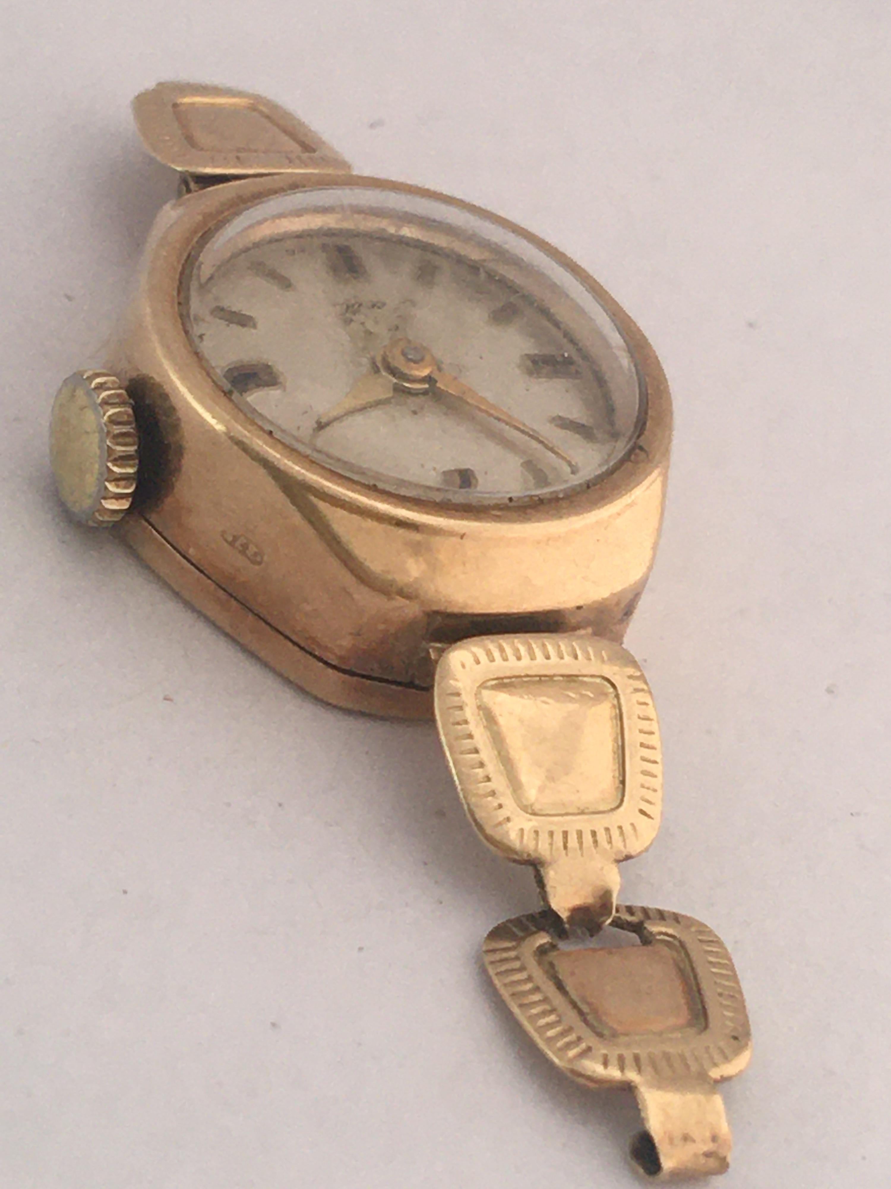 Vintage Small 1960s 9 Karat Gold Mechanical Ladies Watch For Sale 5