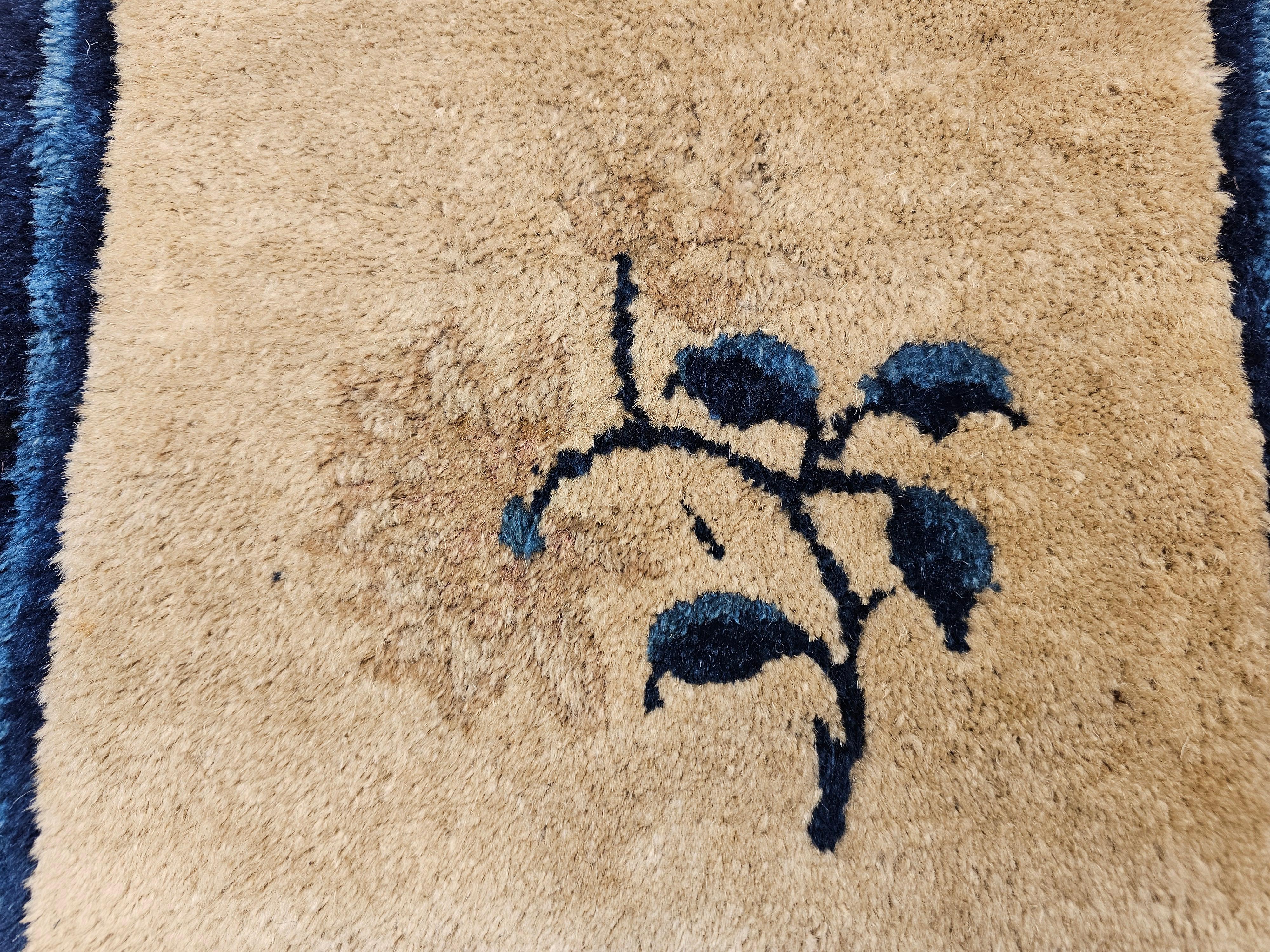 Hand-Woven Vintage Small Art Deco Chinese Rug For Sale