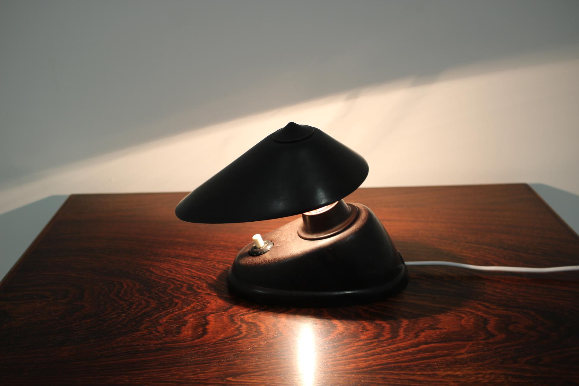 Mid-20th Century Vintage Small Bakelite Table Lamp, 1960s