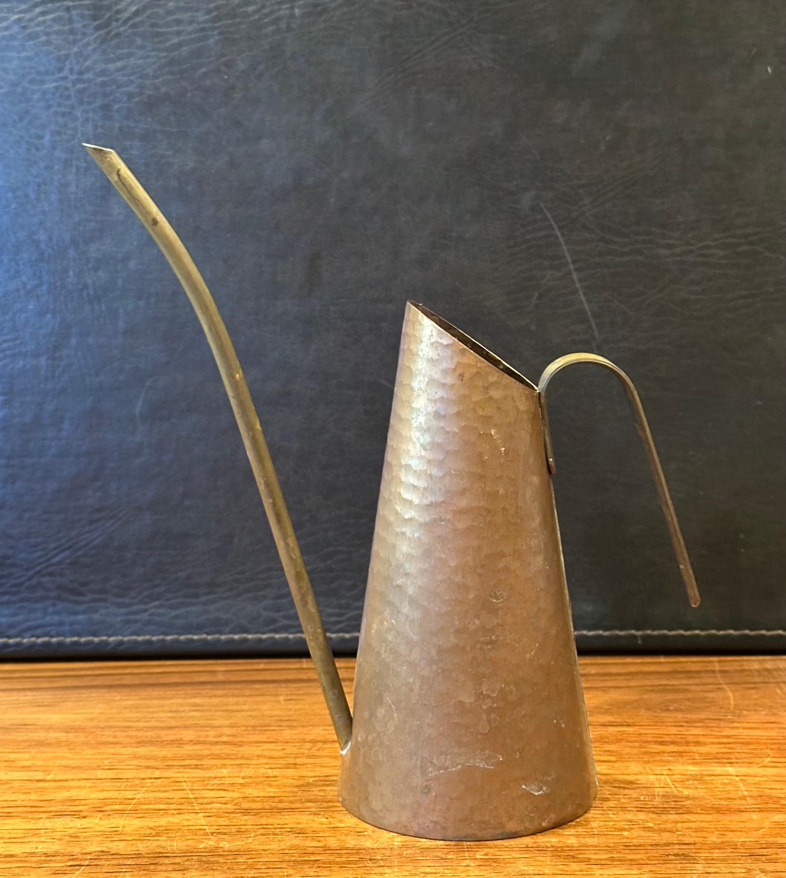 Petite canne à eau vintage en cuivre Bon état - En vente à San Diego, CA