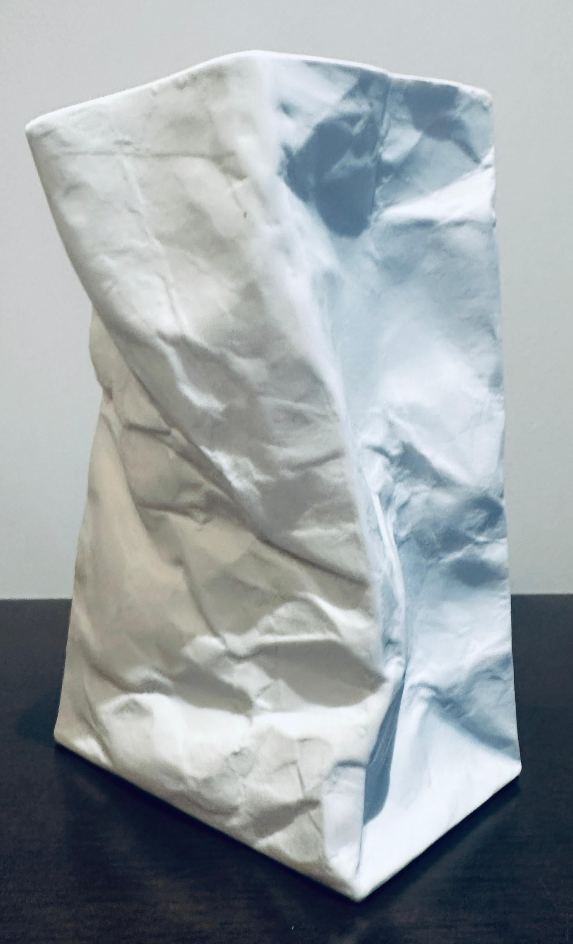 Vintage Small French White Bisque Ceramic Crumpled Bag Lampada da tavolo attr Sompex in vendita 3