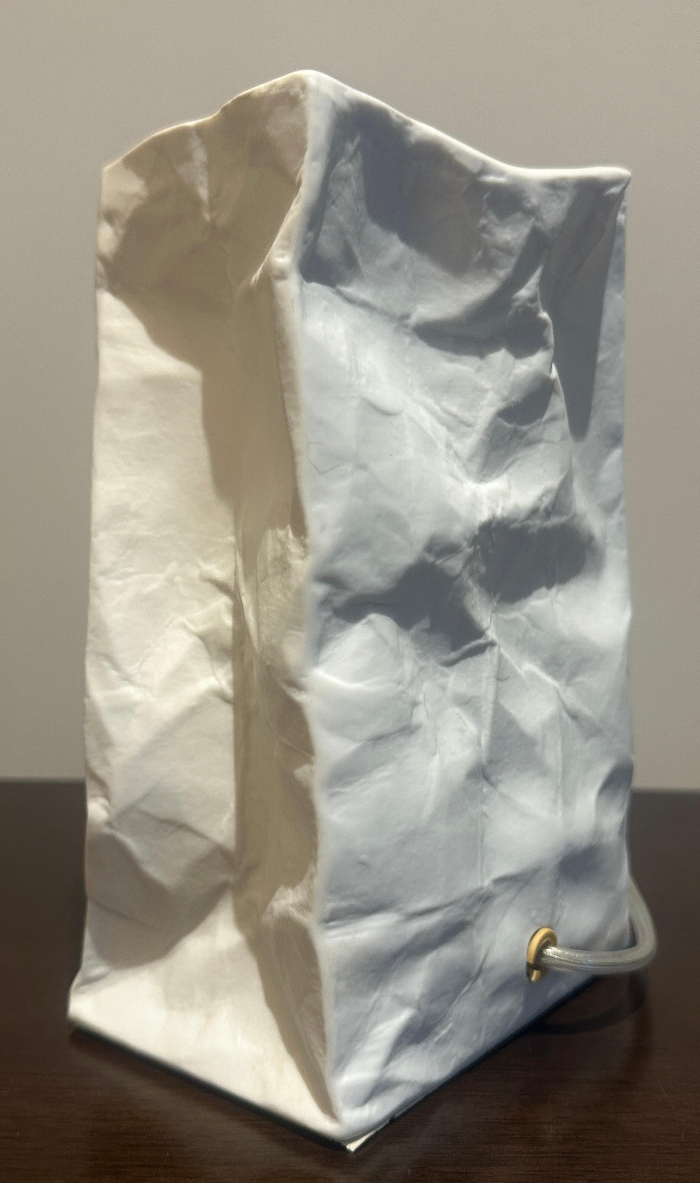 Vintage Small French White Bisque Ceramic Crumpled Bag Lampada da tavolo attr Sompex in vendita 8