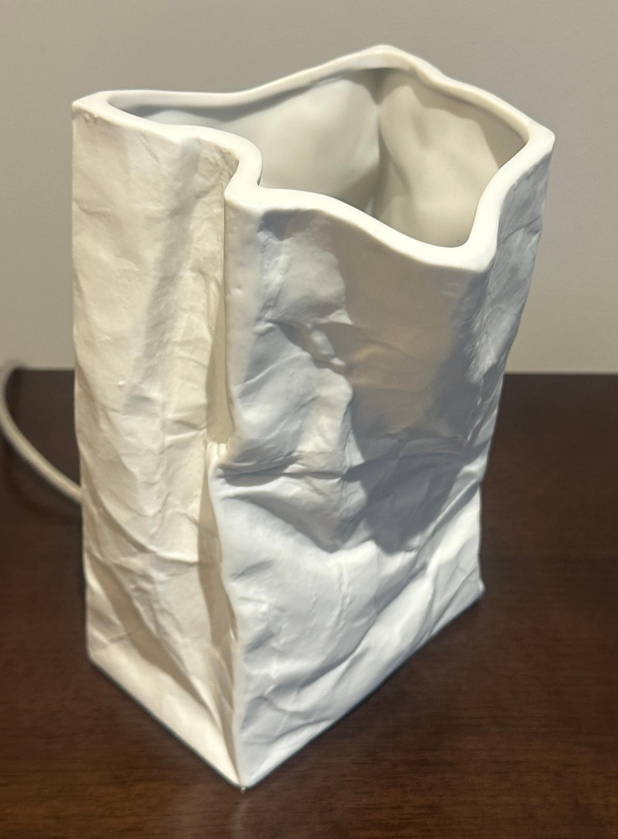 Vintage Small French White Bisque Ceramic Crumpled Bag Lampada da tavolo attr Sompex in vendita 11