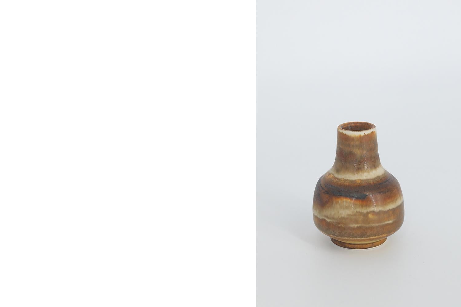 Ceramic Set of 4 Small Mid-Century Scandinavian Modern Collectible Honey Stoneware Vase For Sale