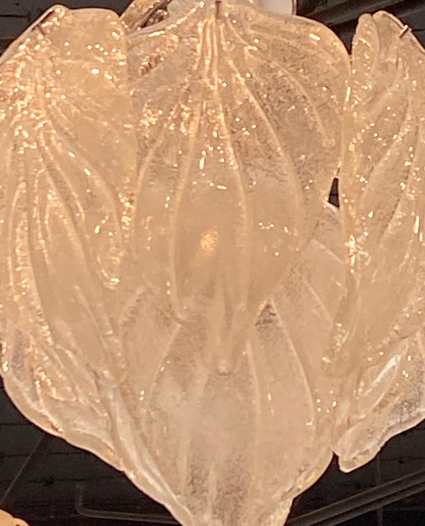 Vintage Small Murano Mazzega by Carlo Nason Glass Leaf Chandelier Chrome In Good Condition For Sale In West Palm Beach, FL