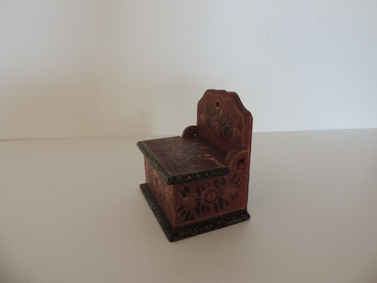 Bohemian Vintage Small Red and Green Floral Indian Decorative Box For Sale