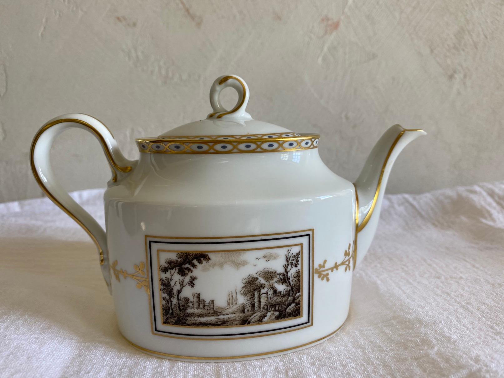 This teapot has the grace and elegance of Regency Period styling. Treat yourself to a cup of tea from this lovely small individual size teapot.