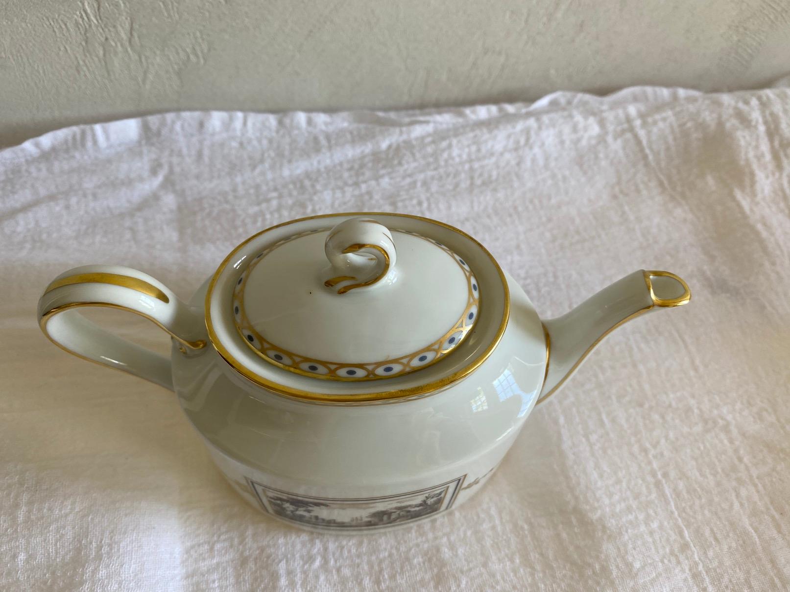 20th Century Vintage Small Richard Ginori Teapot