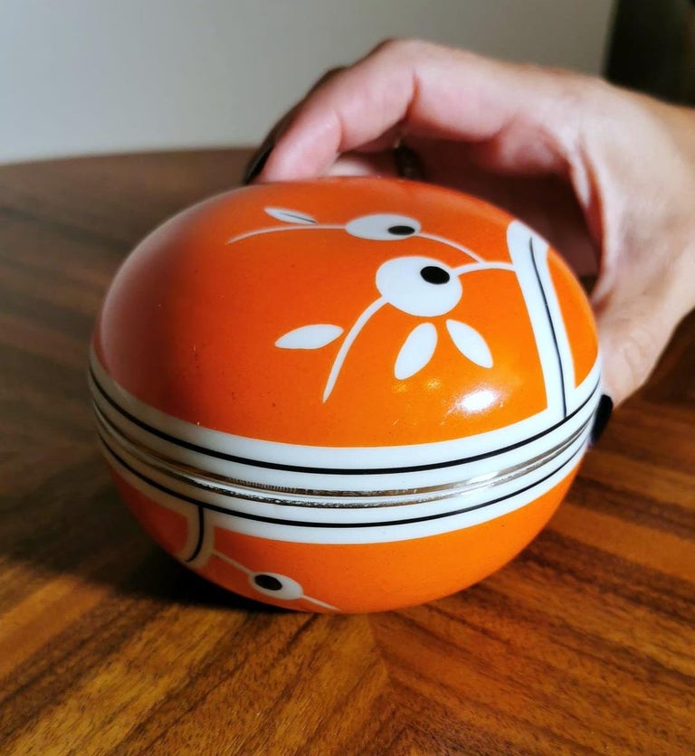Vintage Small Round Box in German Porcelain Orange and White Color For Sale 3