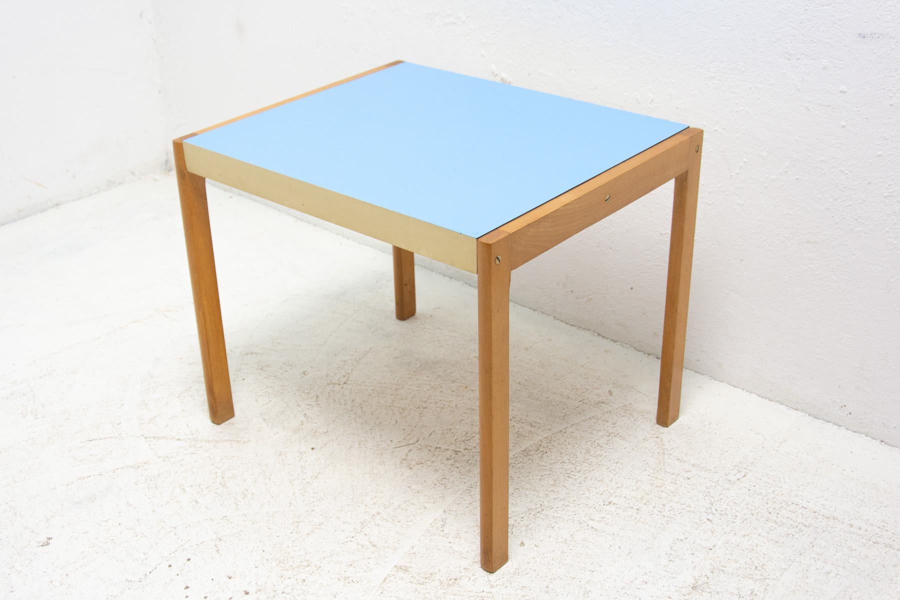 Vintage Small Side Table by Ton, 1970´S, Czechoslovakia For Sale 8