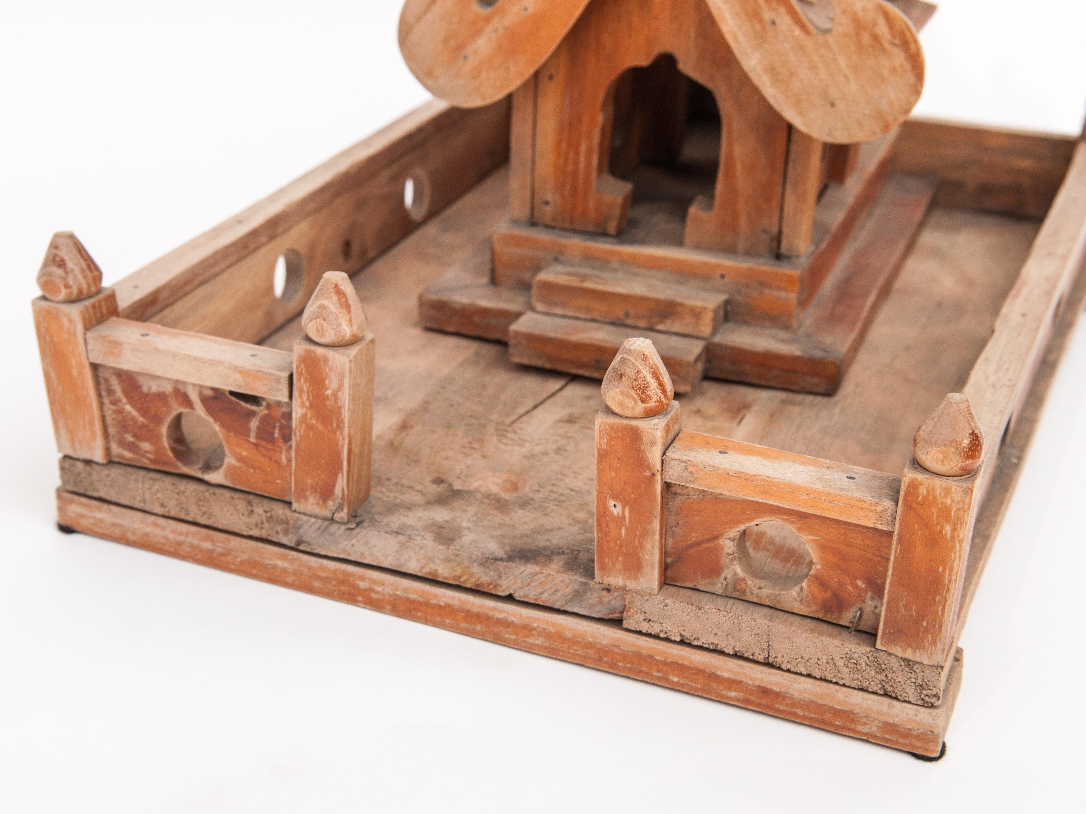 Vintage Small Spirit House from Northern Thailand, Teak, Mid-Late 20th Century 5