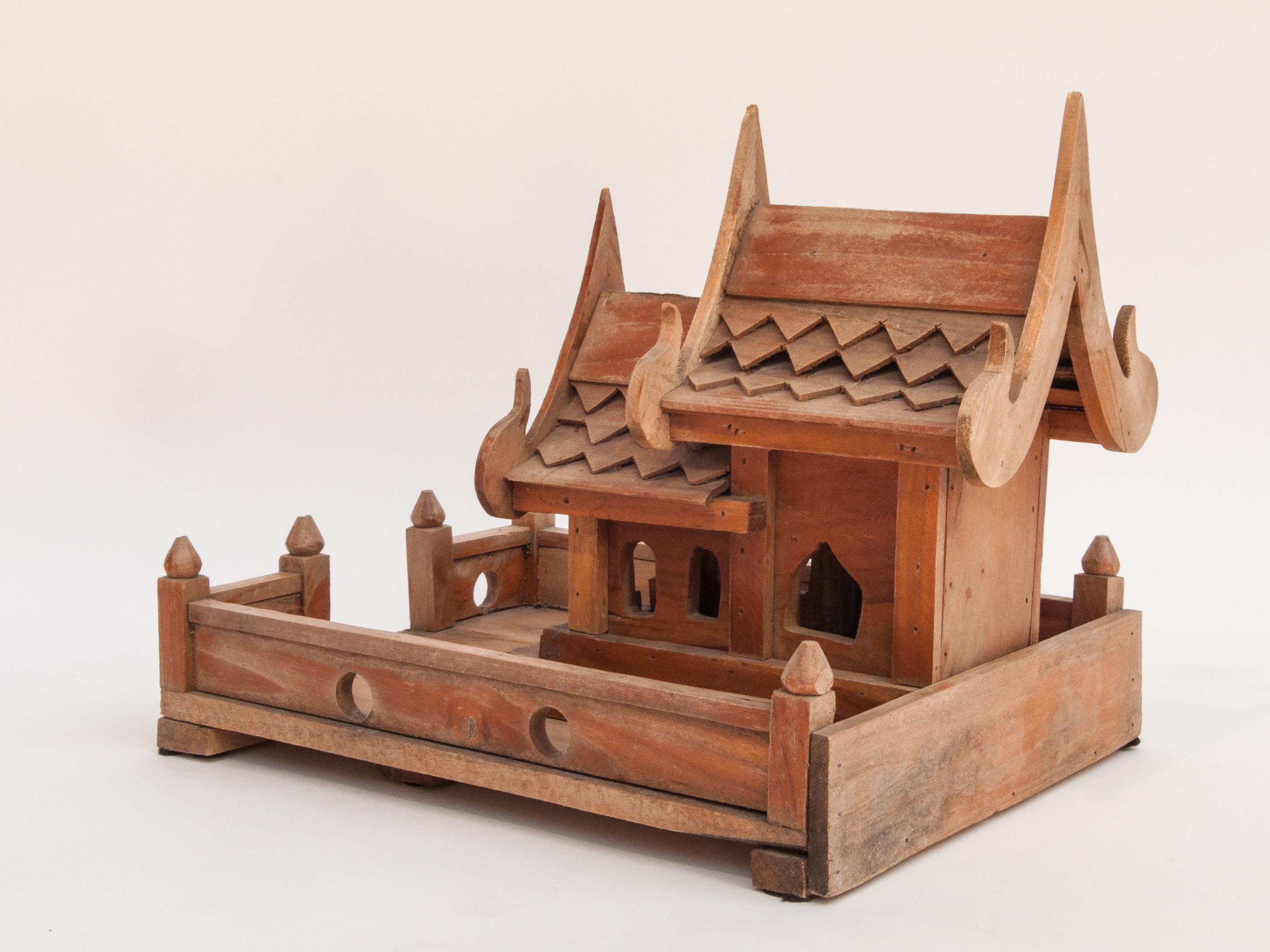 Vintage Small Spirit House from Northern Thailand, Teak, Mid-Late 20th Century 2
