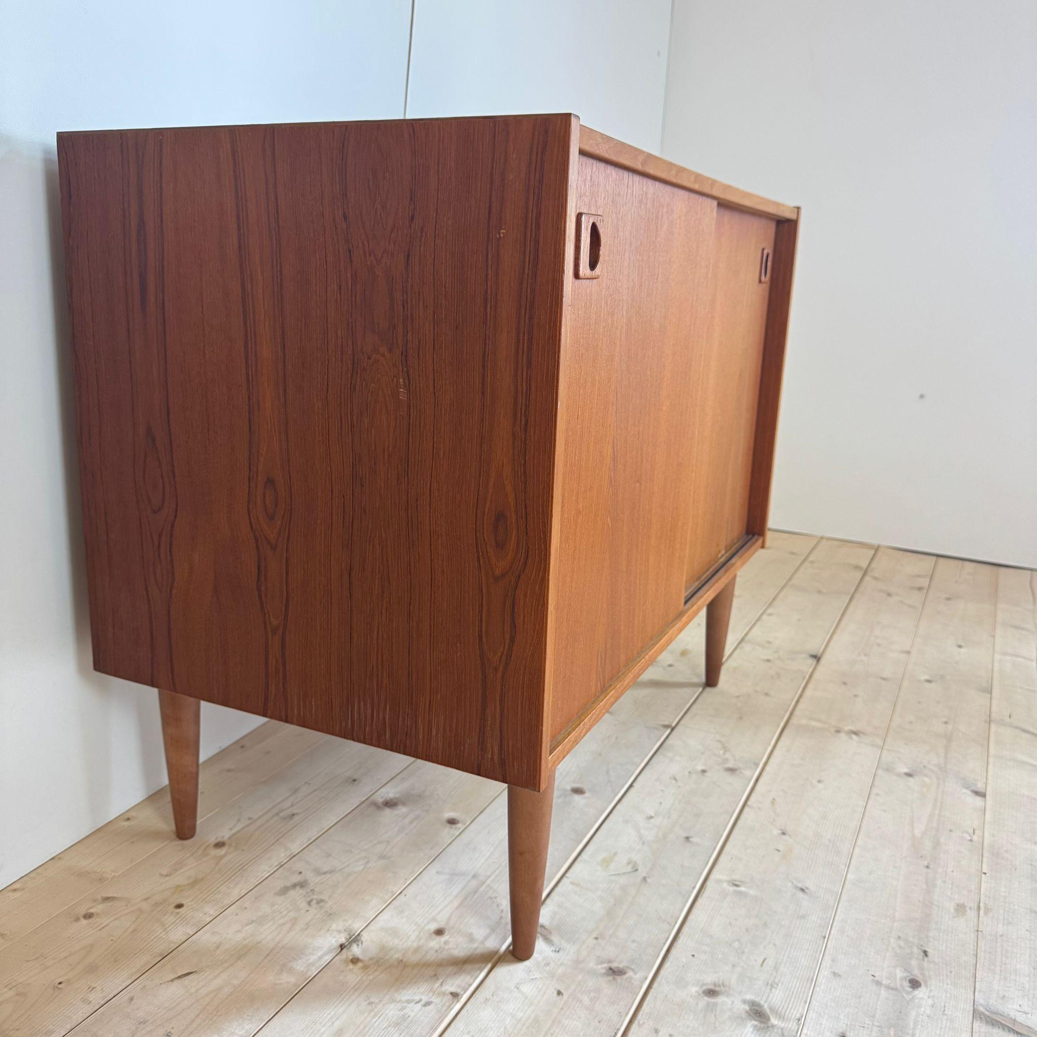 Danish Vintage small teak sideboard, Denmark 1960 For Sale