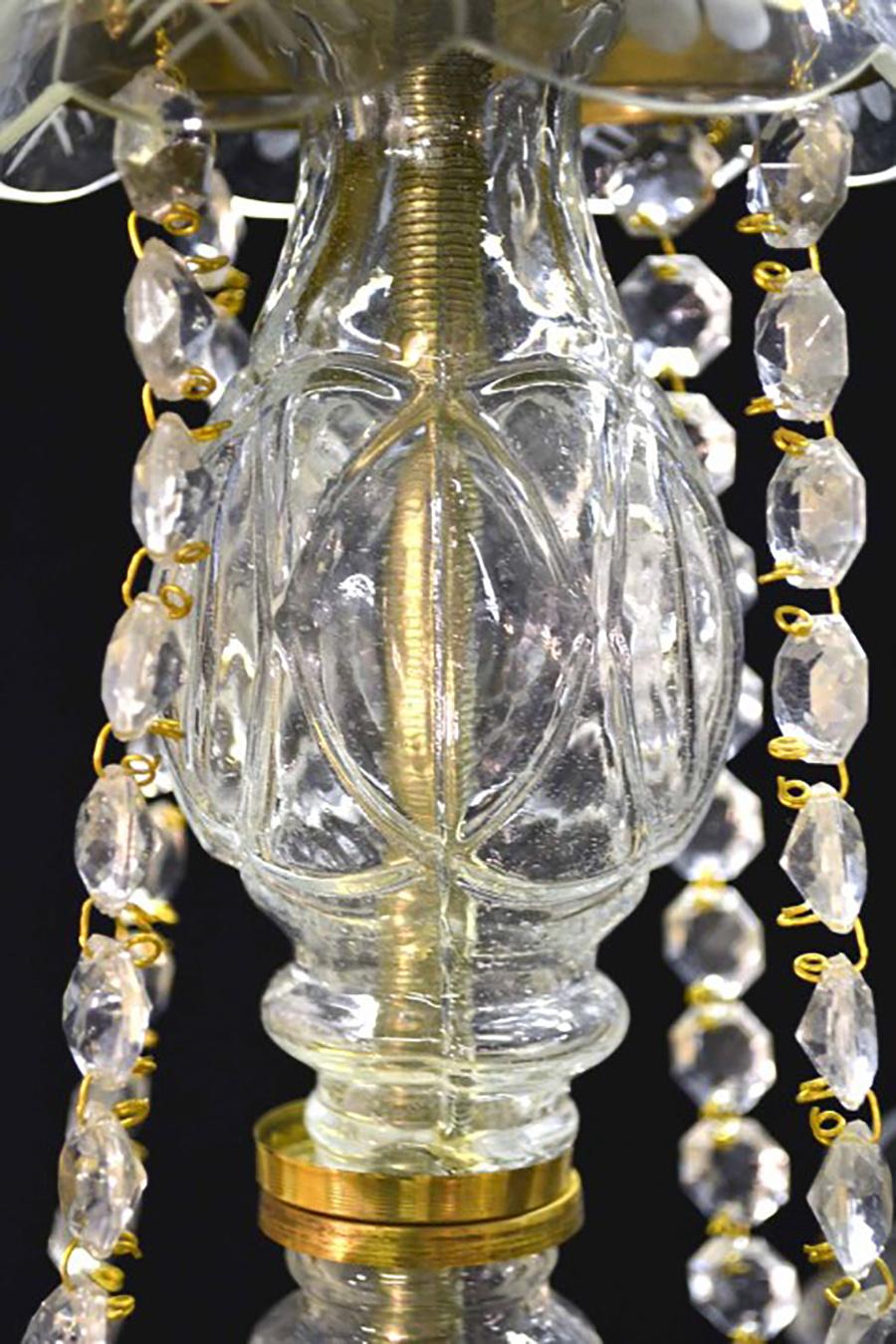 Vintage Small Venetian 4 Light Crystal Chandelier 20th Century For Sale 3