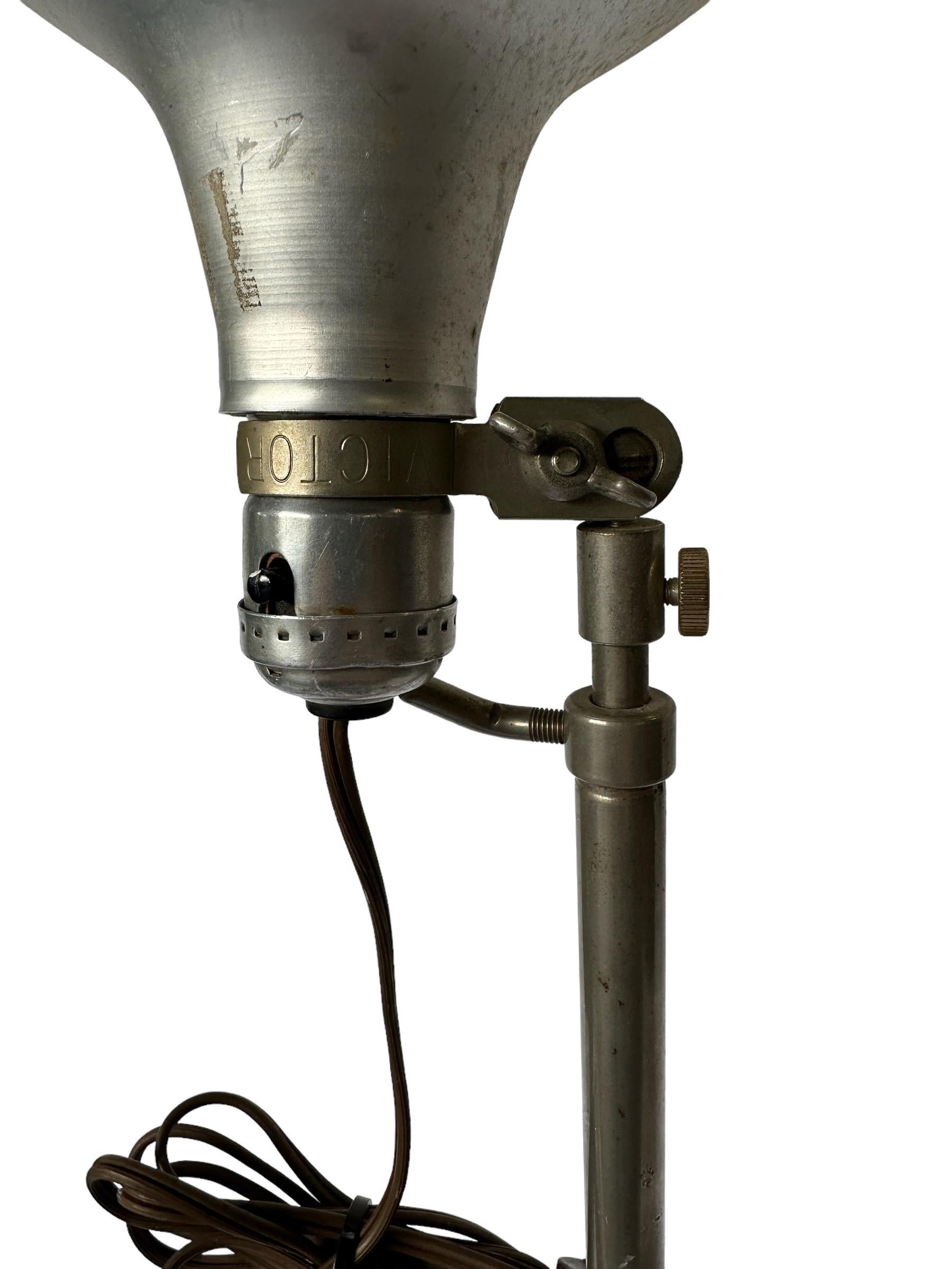 Vintage Smith Victor Adjustable Height Industrial Tripod Floor Lamp For Sale 3