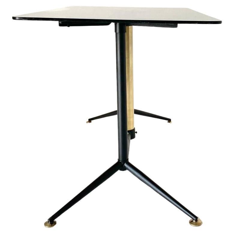 Table basse vintage en verre fumé et laiton, Italie, années 1960 Bon état - En vente à Ceglie Messapica, IT