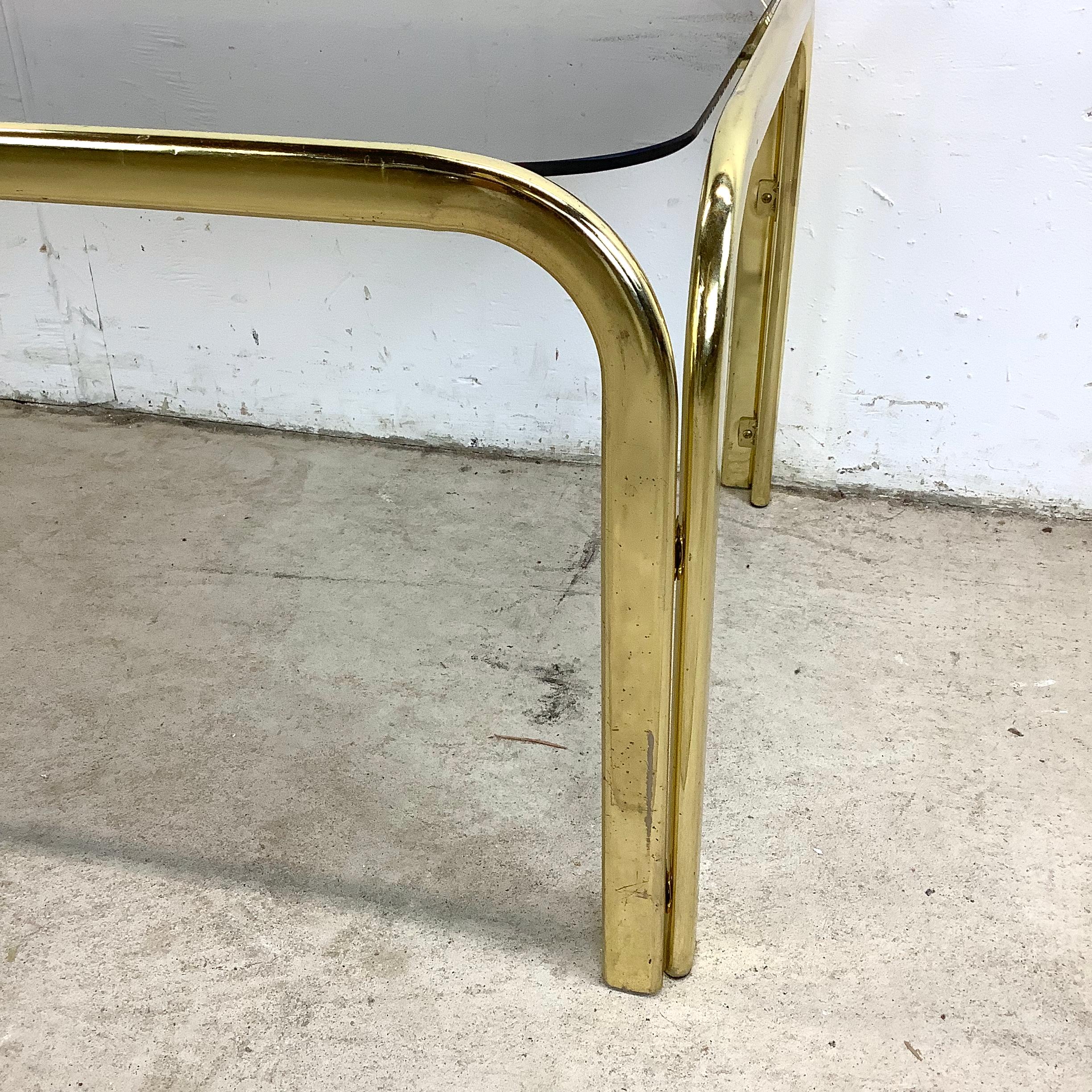 Table basse vintage en verre fumé en vente 7
