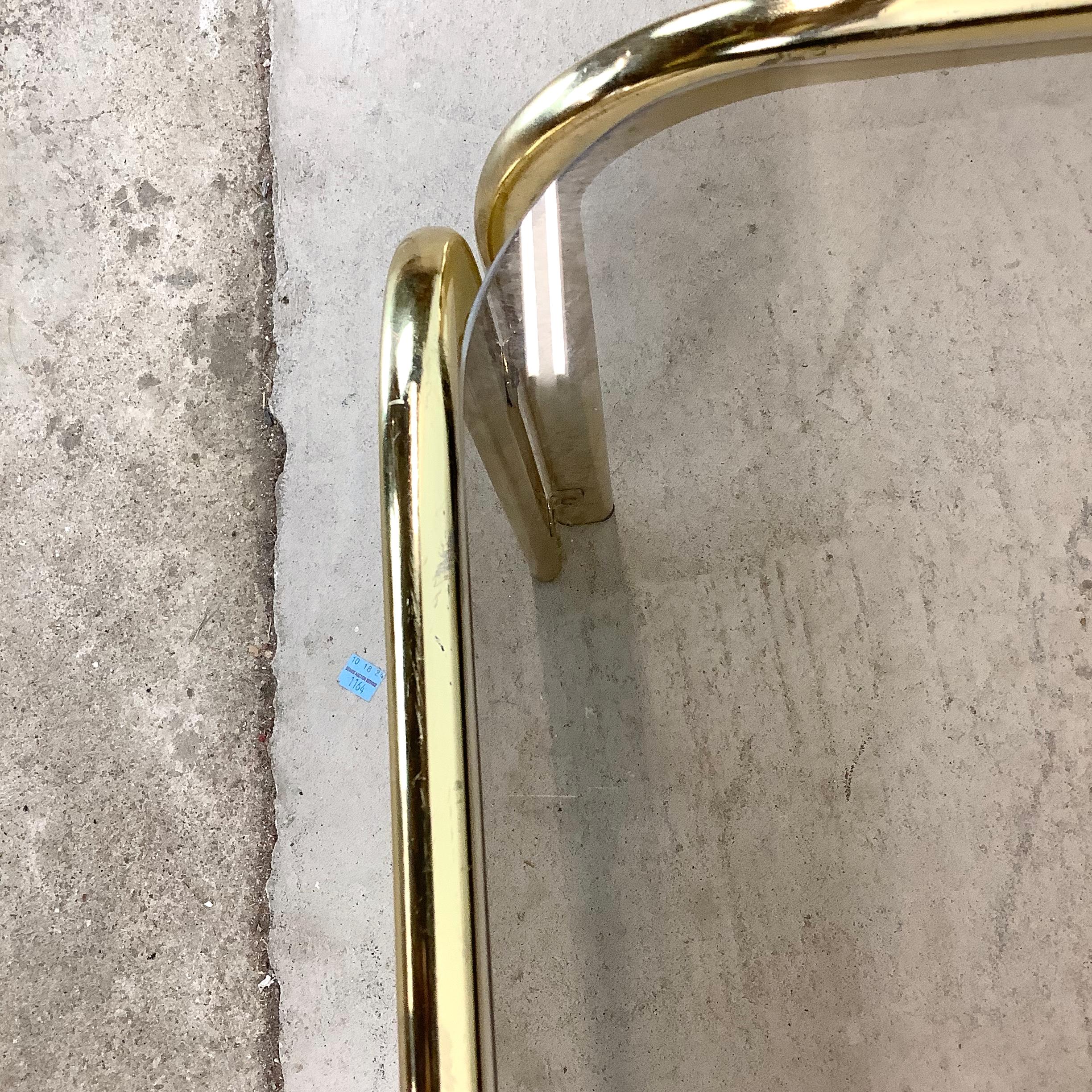 Table basse vintage en verre fumé en vente 8