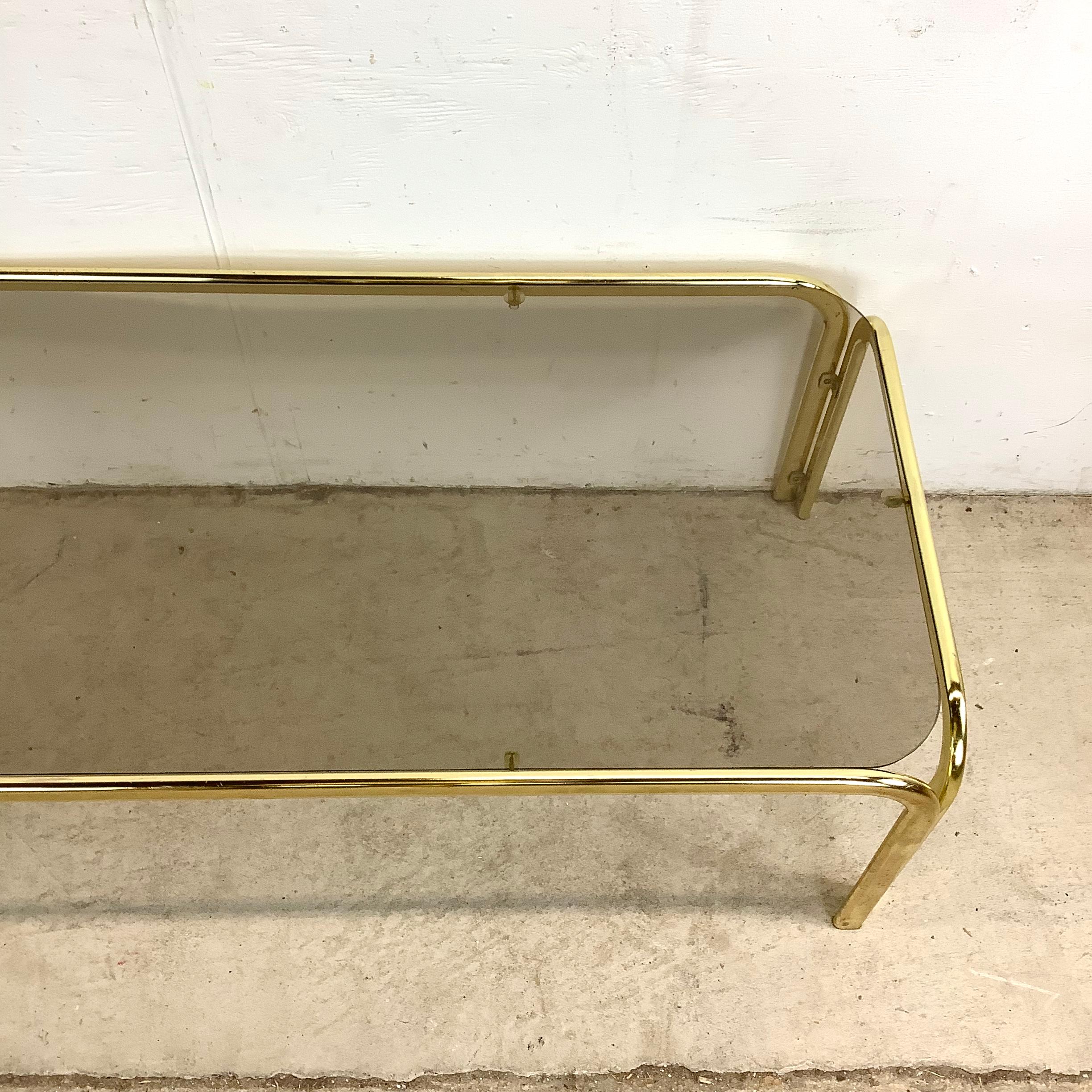 Table basse vintage en verre fumé en vente 1