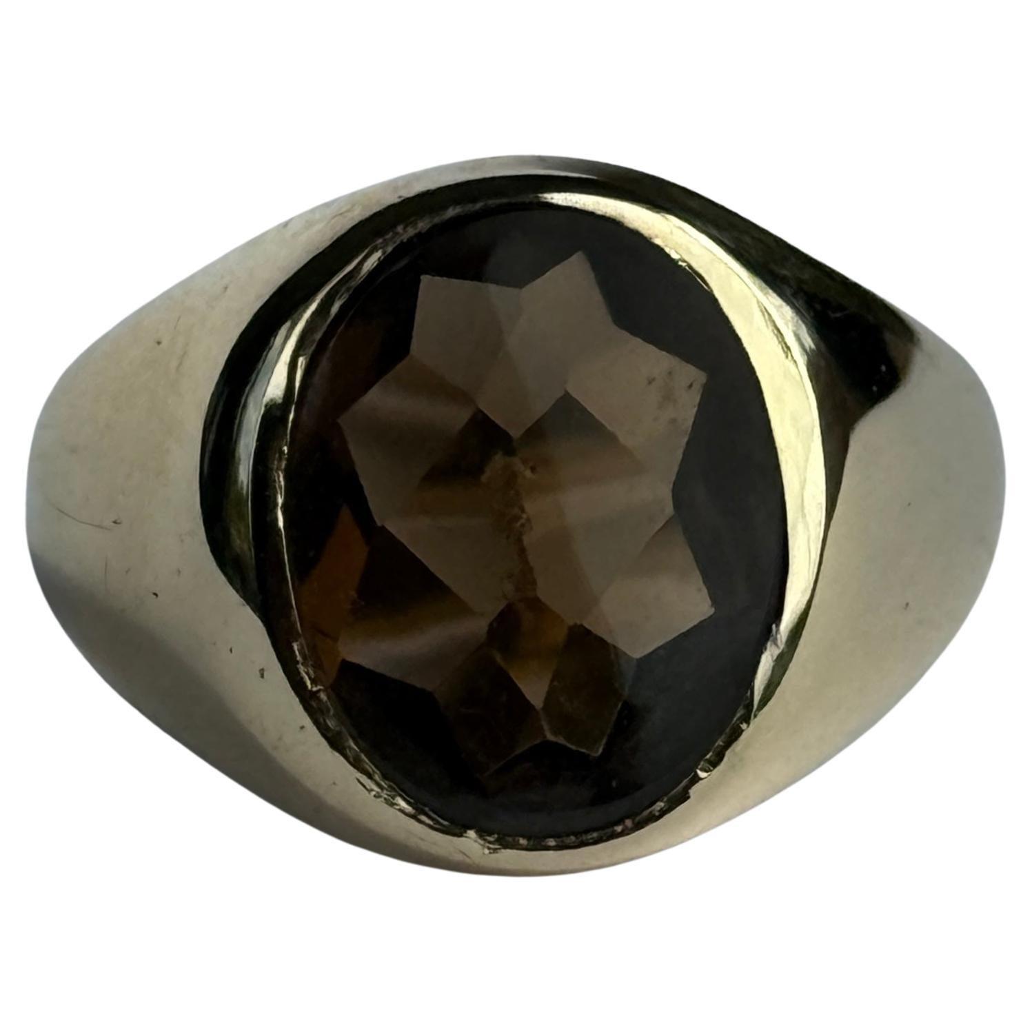 Anillo de sello vintage de cuarzo ahumado y oro de 14 quilates en venta