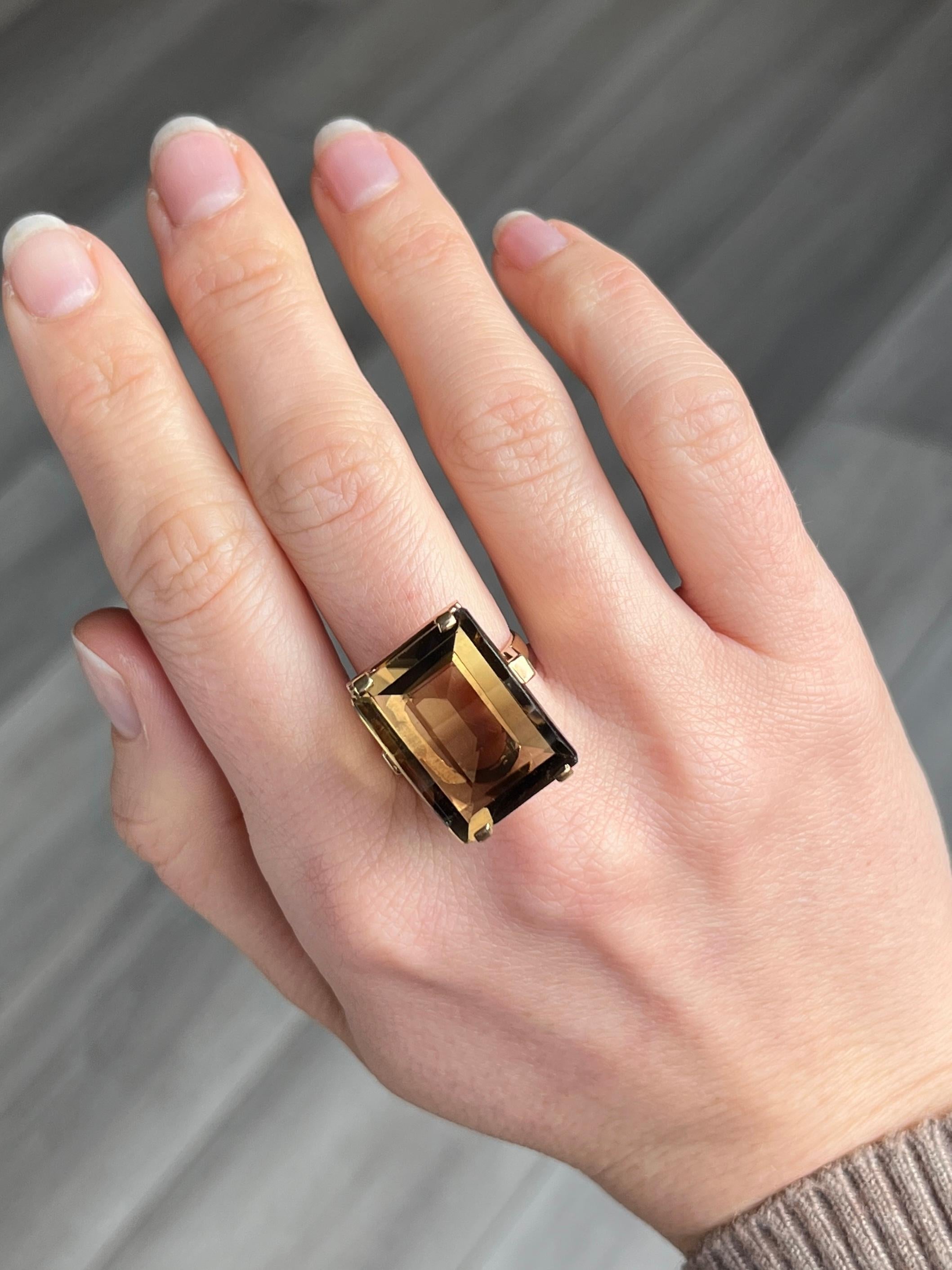 Modern Vintage Smokey Quartz and 9 Carat Gold Cocktail Ring For Sale