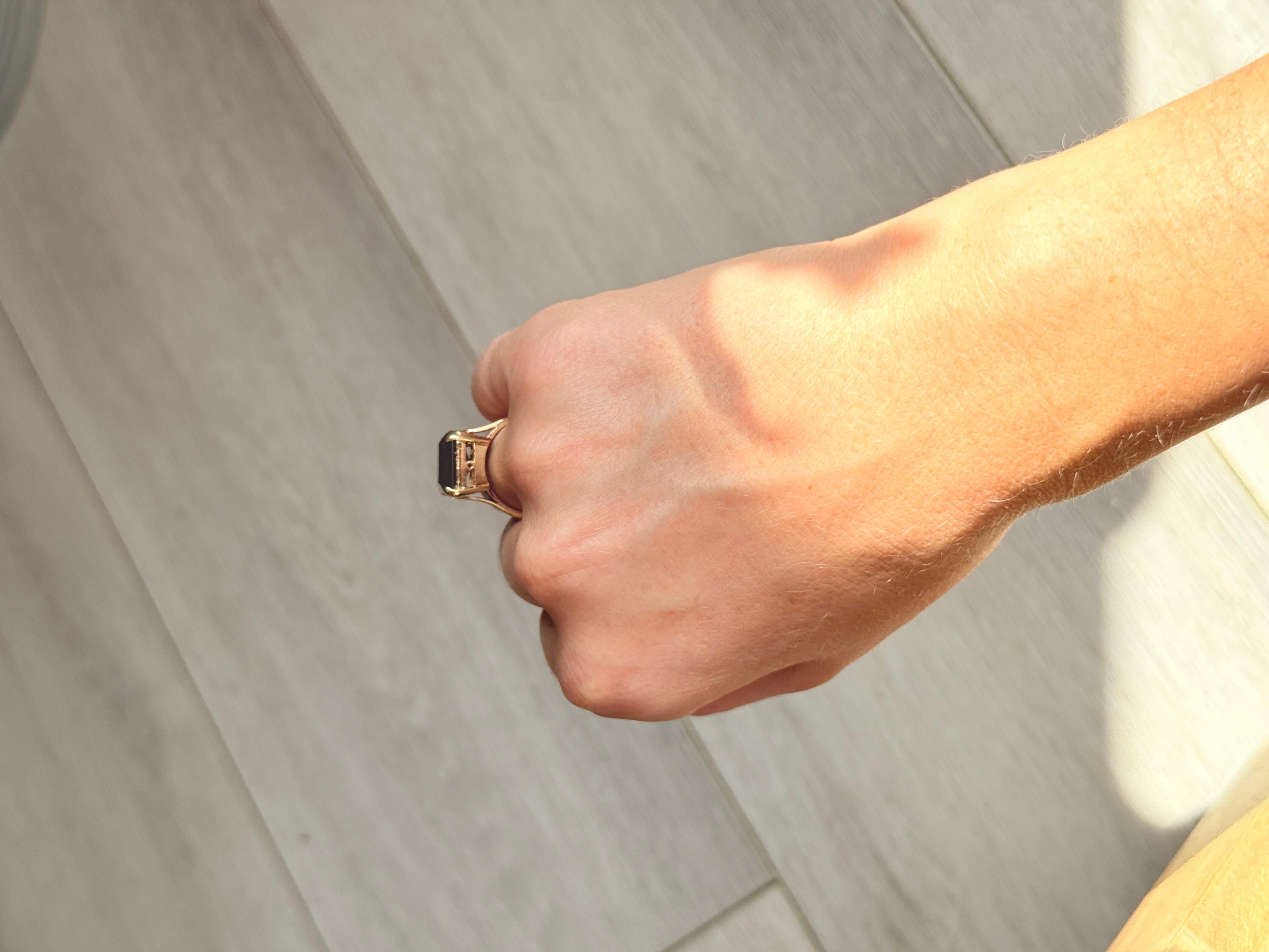 Anillo de cóctel vintage de cuarzo ahumado y oro de 9 quilates Corte esmeralda en venta