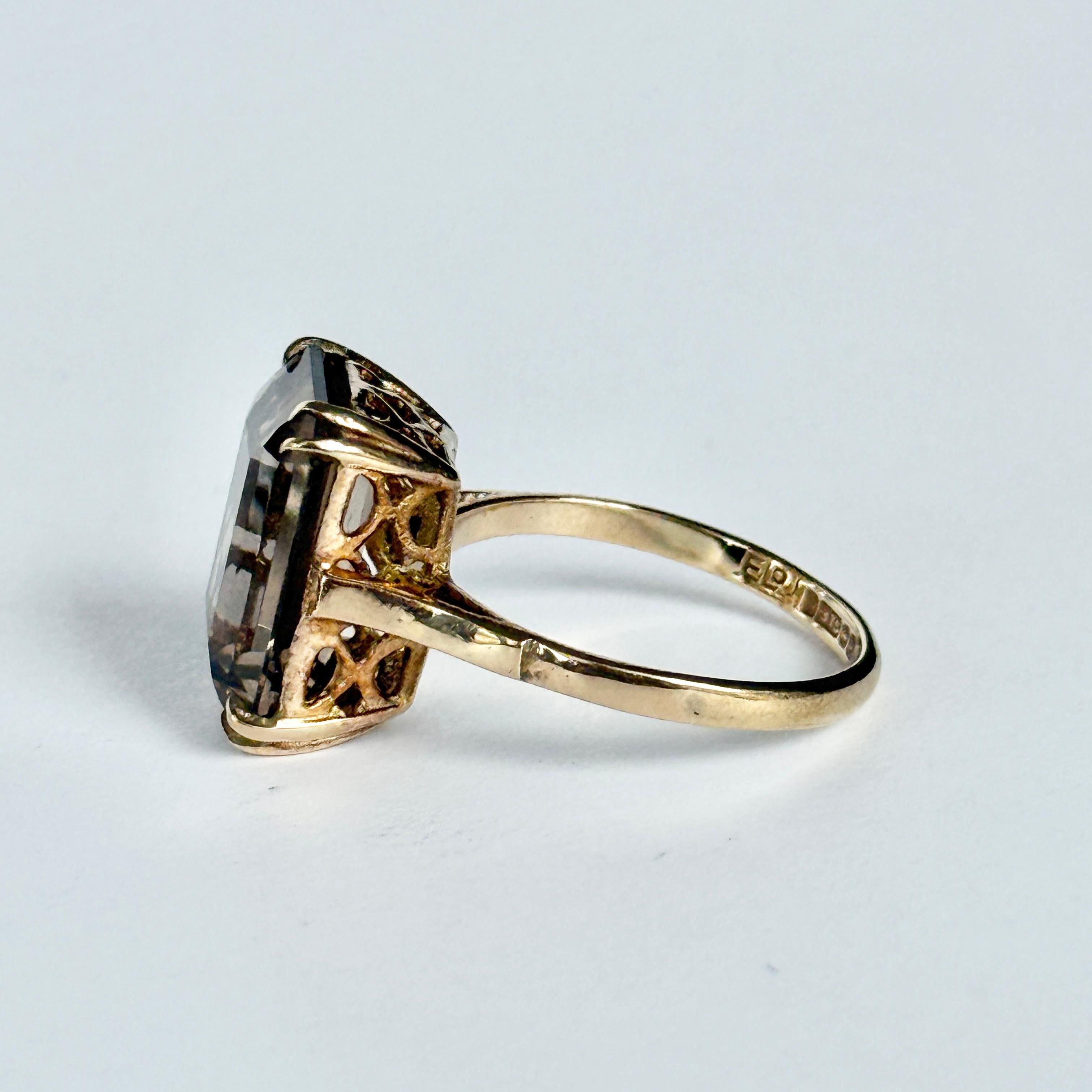 Anillo de cóctel vintage de cuarzo ahumado y oro de 9 quilates en Bueno estado para la venta en Chipping Campden, GB