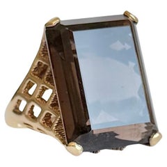 Cocktail-Ring aus Rauchquarz und 9 Karat Gold