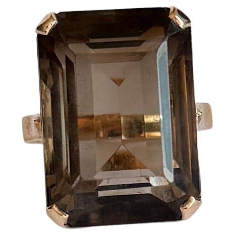 Cocktail-Ring aus Rauchquarz und 9 Karat Gold