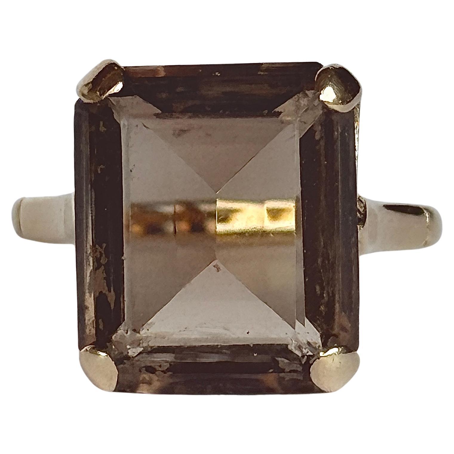 Anillo de cóctel vintage de cuarzo ahumado y oro de 9 quilates en venta