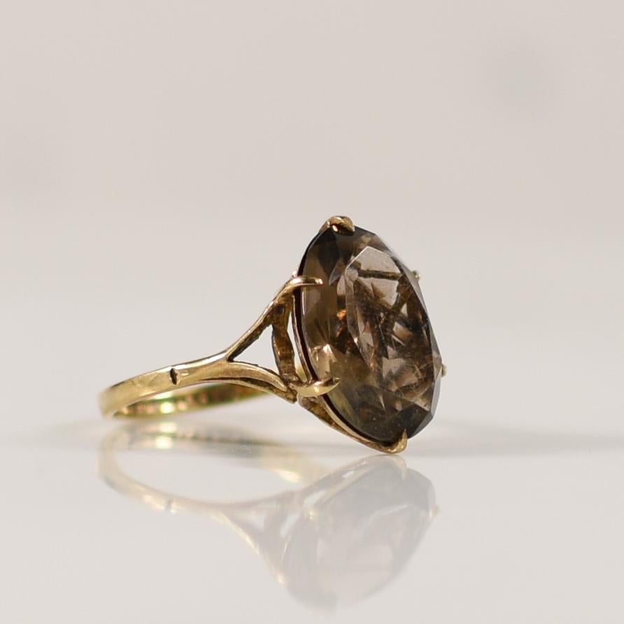 Vintage Smokey Topas Solitär 9K Gold Ring von Charles Lyster & Son in UK 1976, Vintage (Ovalschliff)