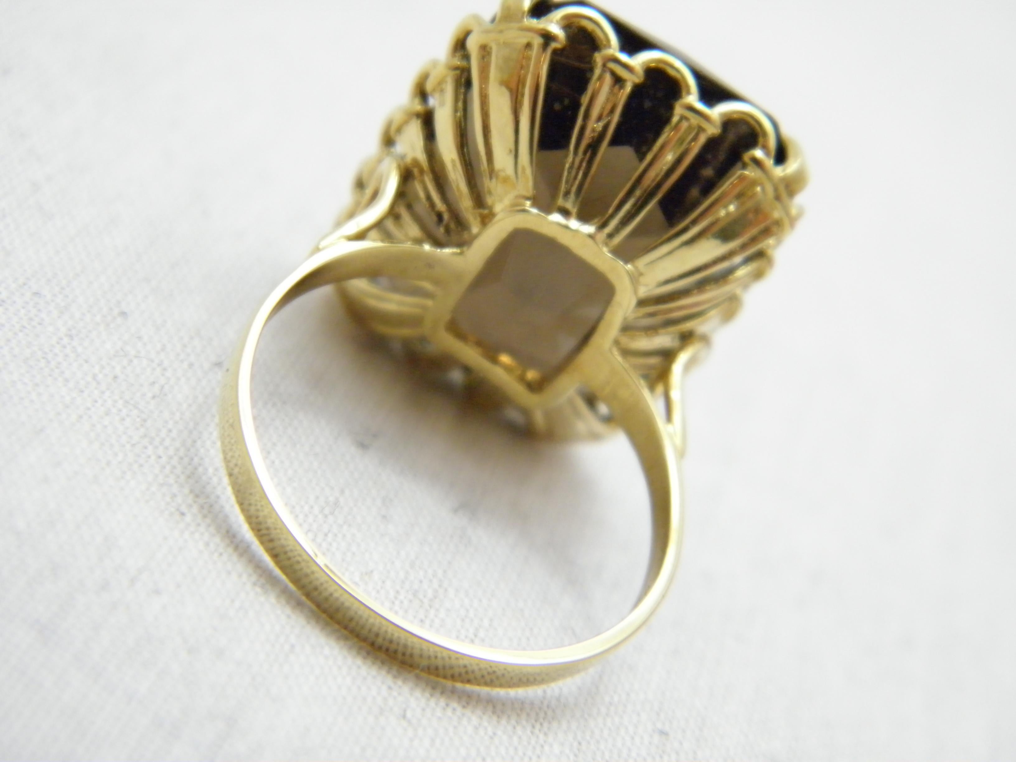 Vintage Smoky Quartz 18ct Gold Statement Signet Ring Size Q 8.25 750 Purity In Good Condition For Sale In Camelford, GB