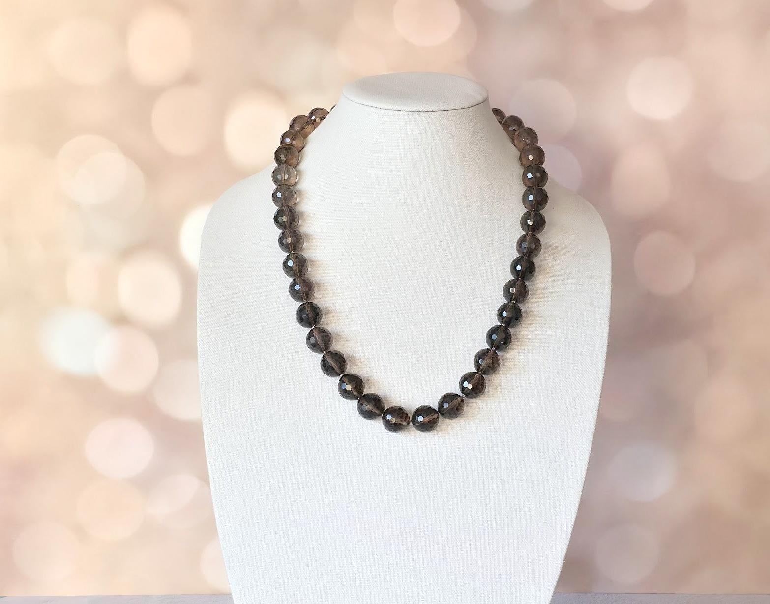 Perlina Collana vintage in quarzo fumè in vendita