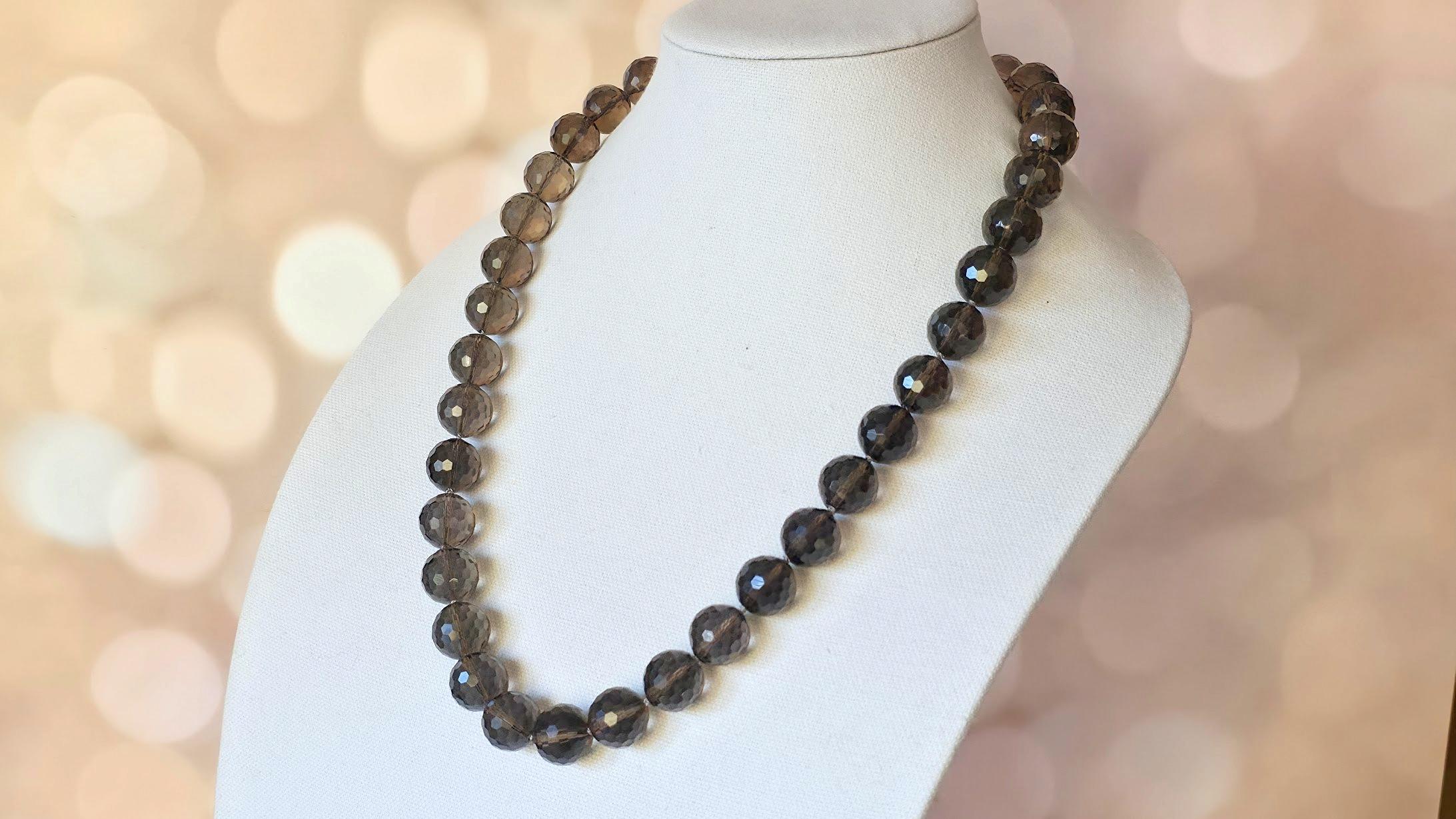 Collana vintage in quarzo fumè in vendita 1