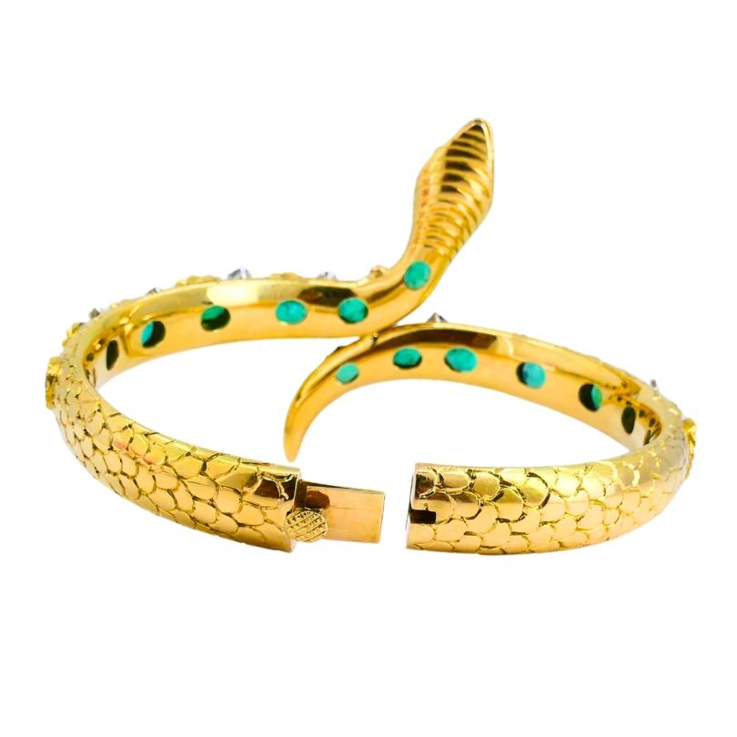 Pulsera de serpiente vintage Oro Esmeralda Diamantes Estate Jewelry en venta 1