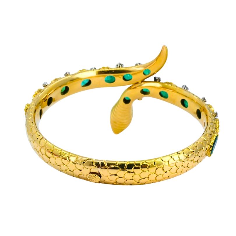 Pulsera de serpiente vintage Oro Esmeralda Diamantes Estate Jewelry en venta 2