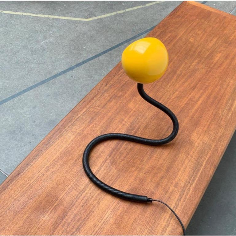 Lampe à poser vintage serpent-cobra, 1970 en vente 3
