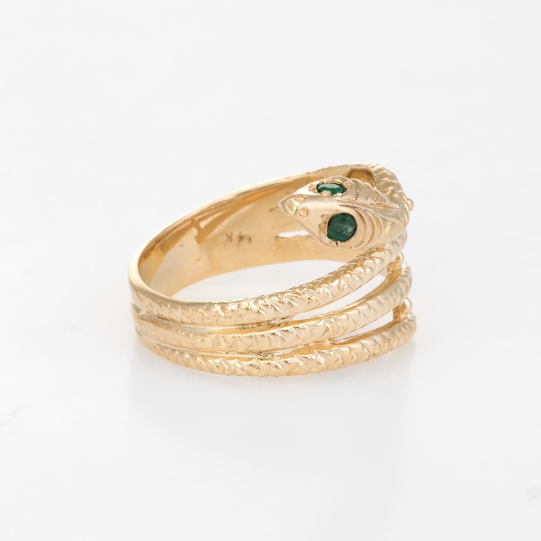 Vintage Snake Ring 14 Karat Yellow Gold Emerald Eyes Alternative Wedding Band In Excellent Condition In Torrance, CA