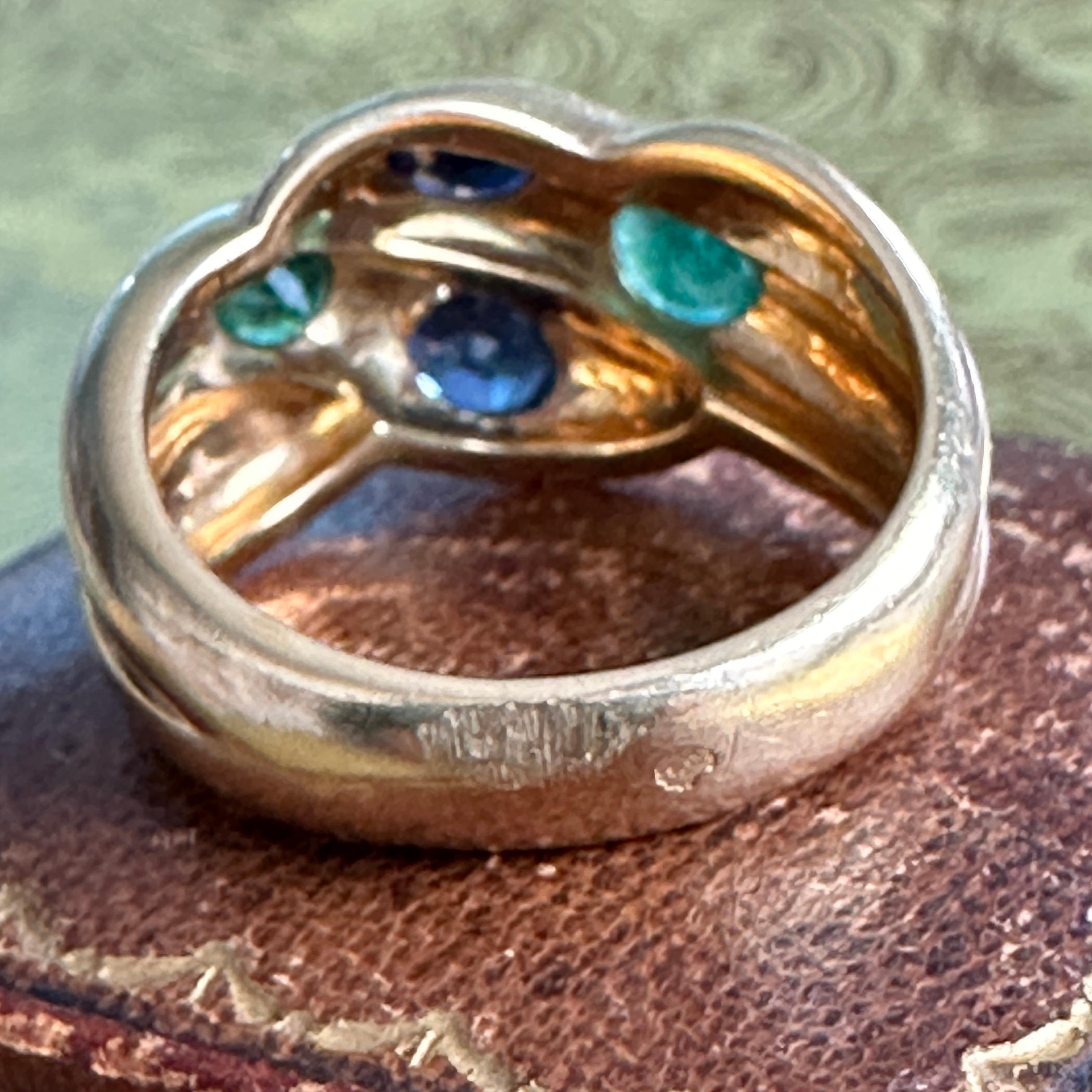 Vintage Snake Ring 18K Gold Emerald Sapphire For Sale 7