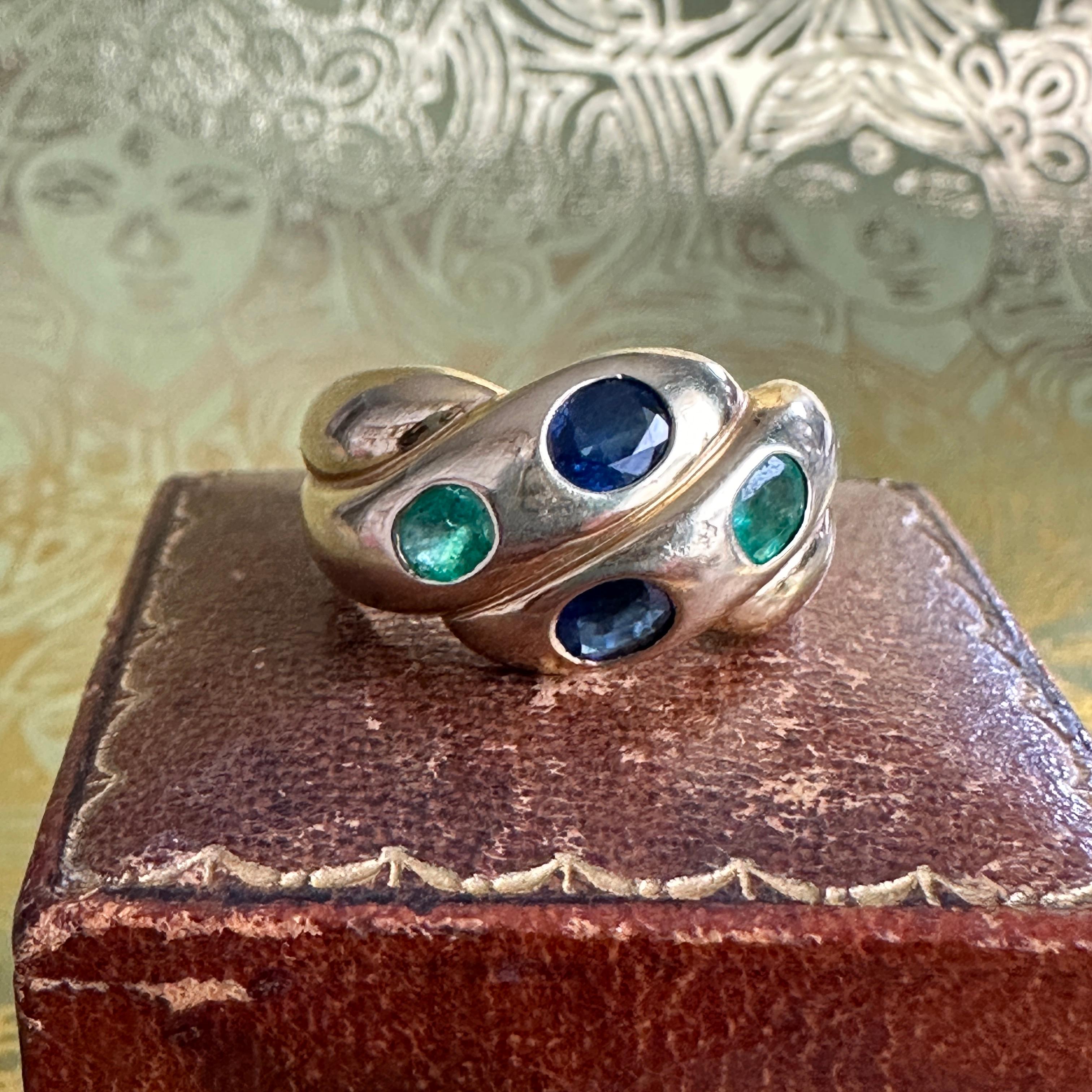 Vintage Snake Ring 18K Gold Emerald Sapphire For Sale 10