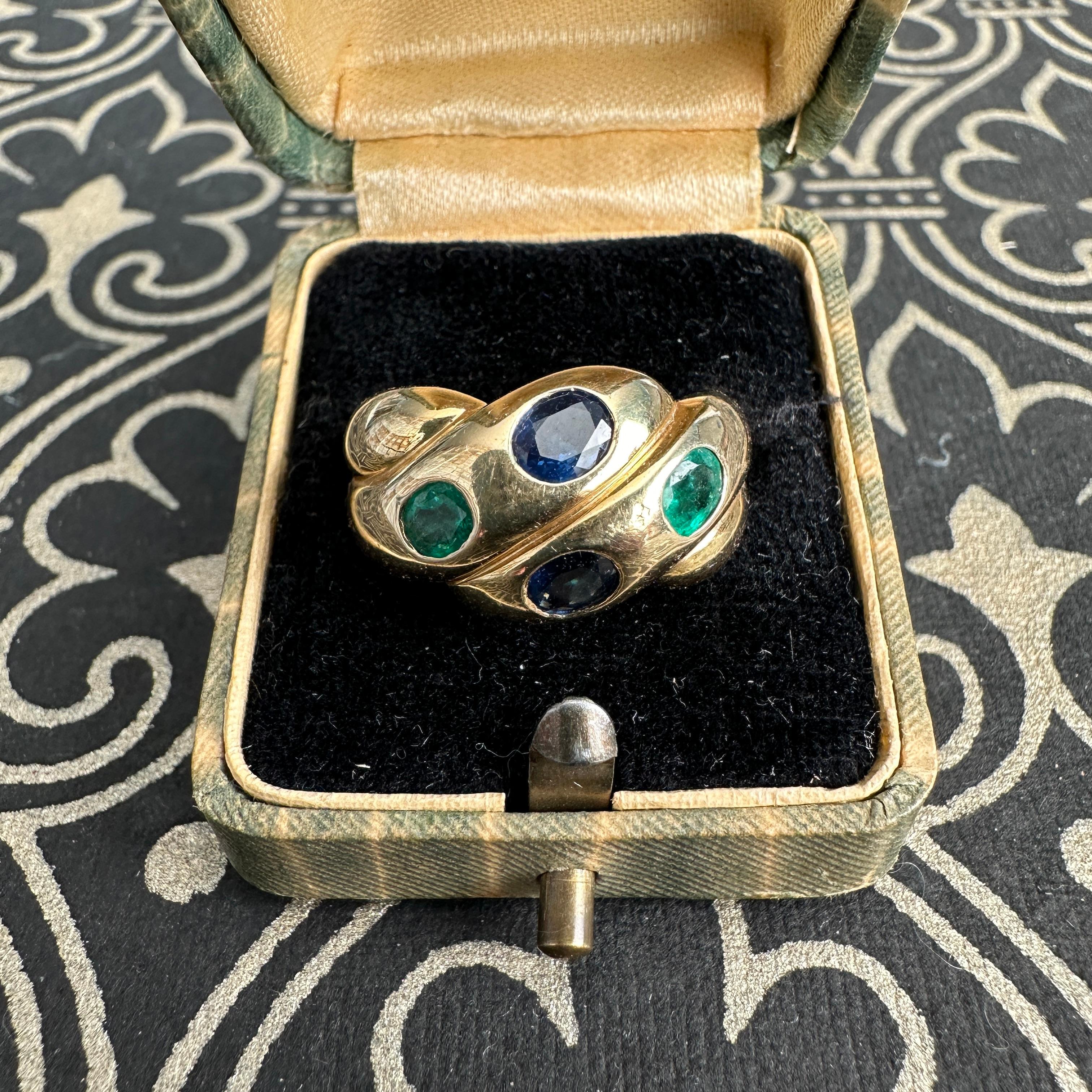 Details:
Fabulous French vintage snake ring with Emeralds and Sapphires. Two snakes intertwining was a common theme in the Victorian era, made popular when Prince Albert gave Victoria a coiled serpent engagement ring in 1839. The symbolism of the