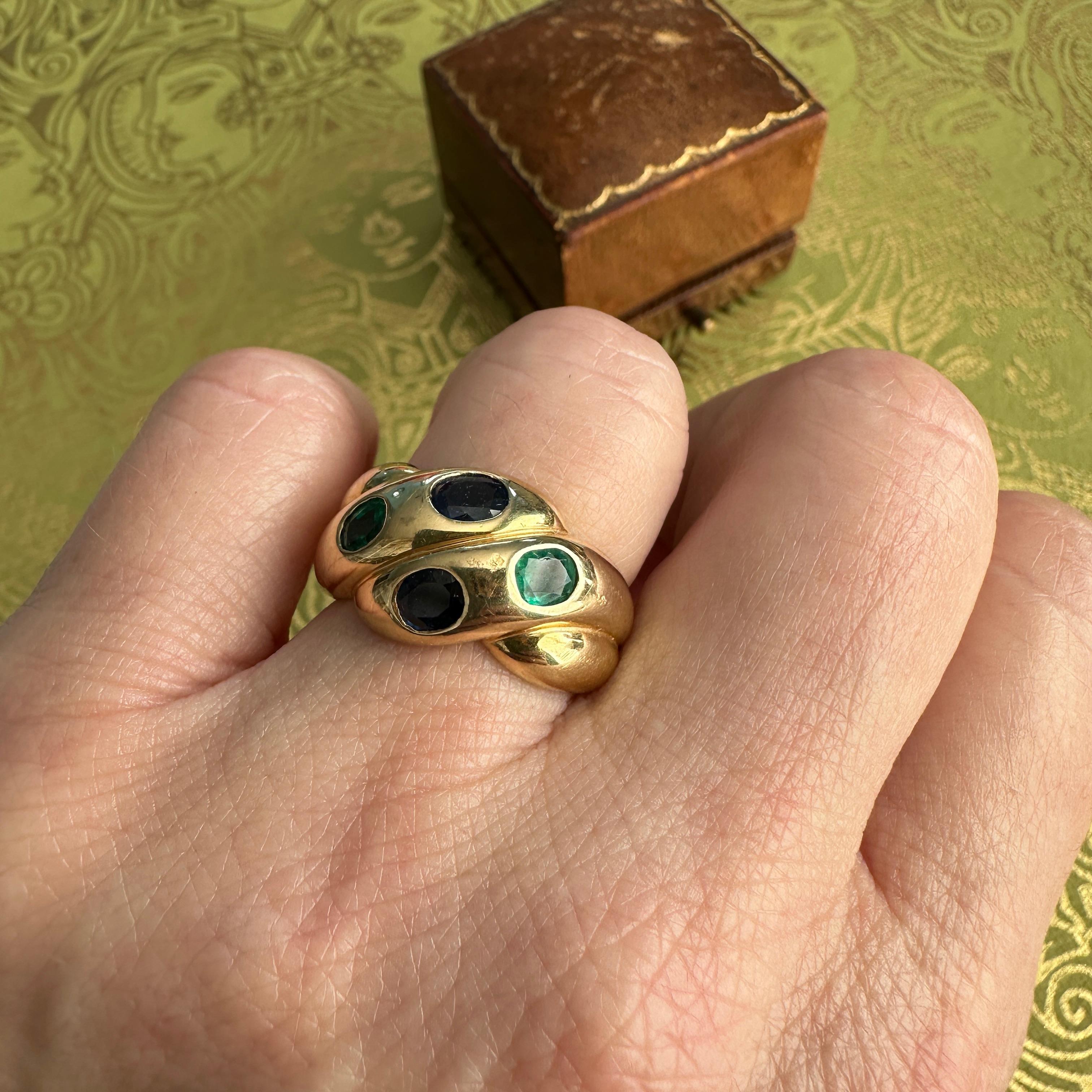 Cabochon Vintage Snake Ring 18K Gold Emerald Sapphire For Sale