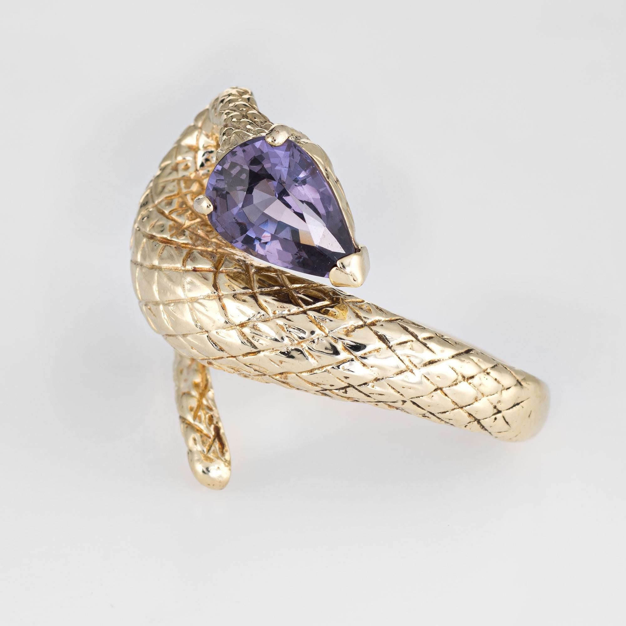 Vintage Snake Ring Purple Spinel 14 Karat Yellow Gold Pear Cut Estate In Excellent Condition In Torrance, CA
