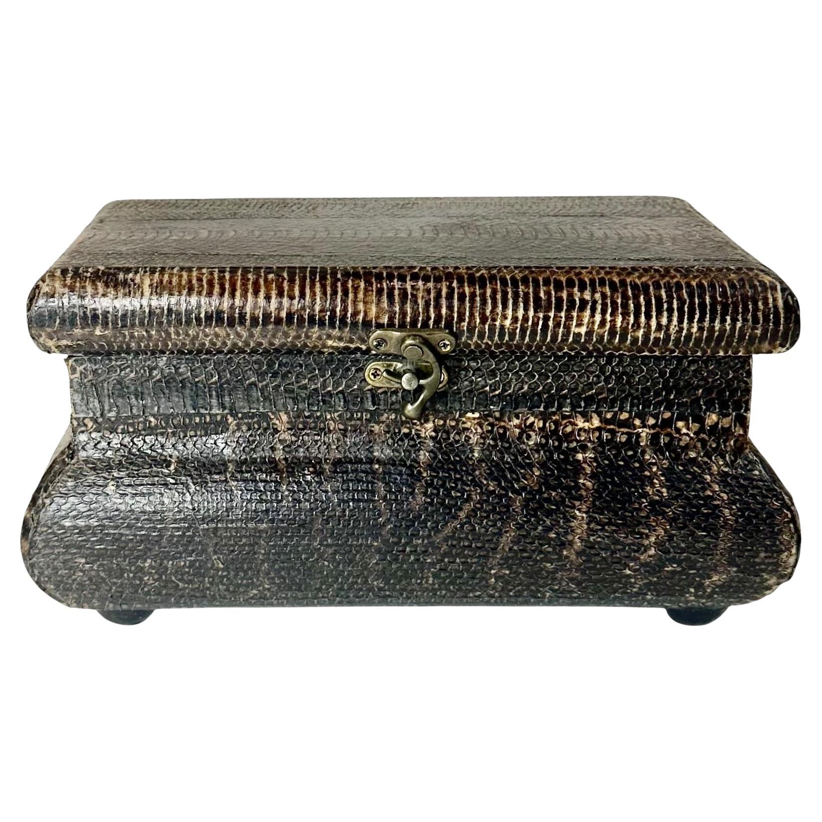 Caja vintage de piel de serpiente atribuida a Maitland Smith